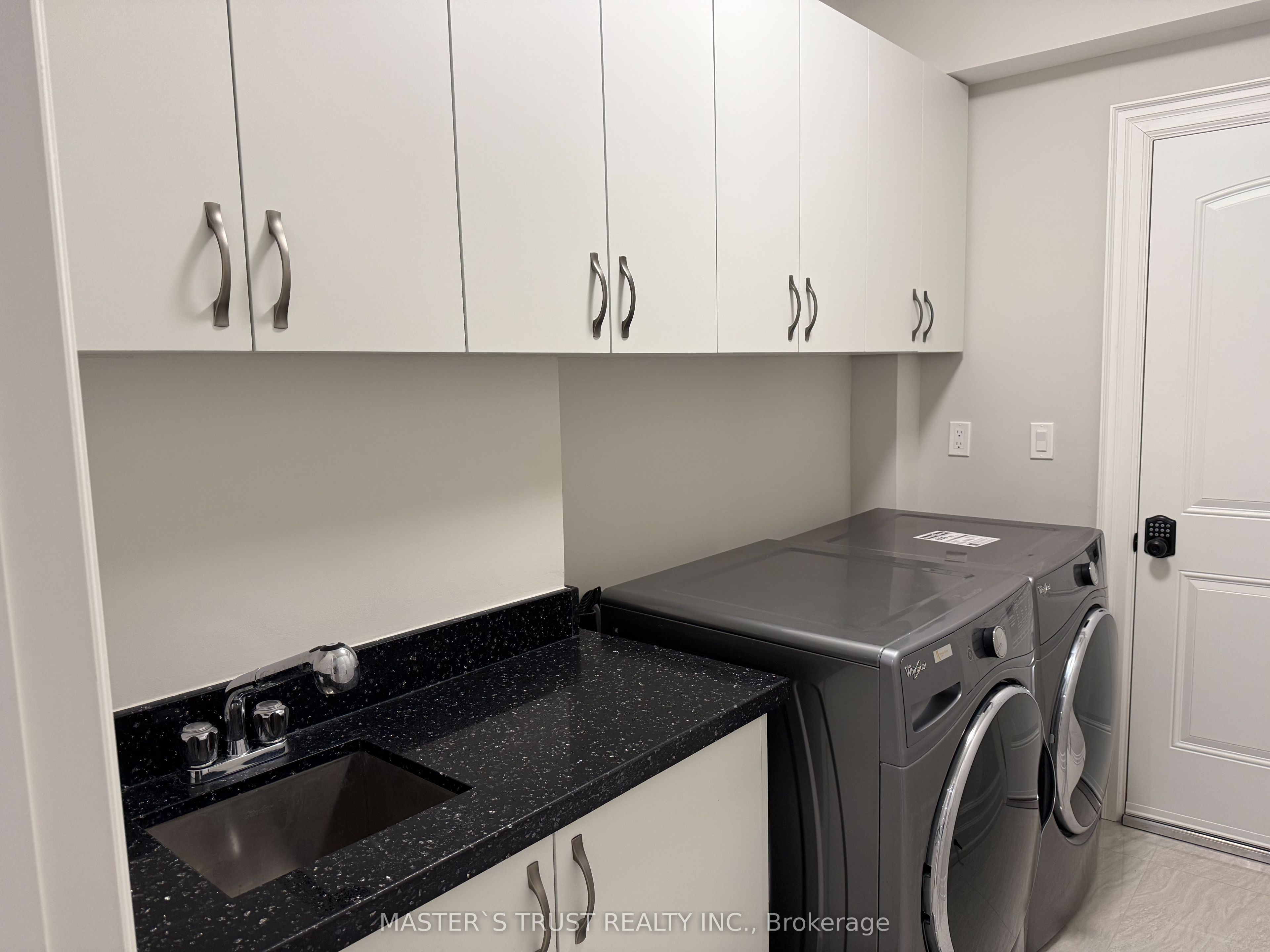 35 JEWELL Street basement, Markham, ON L3T 2J2 photo 4