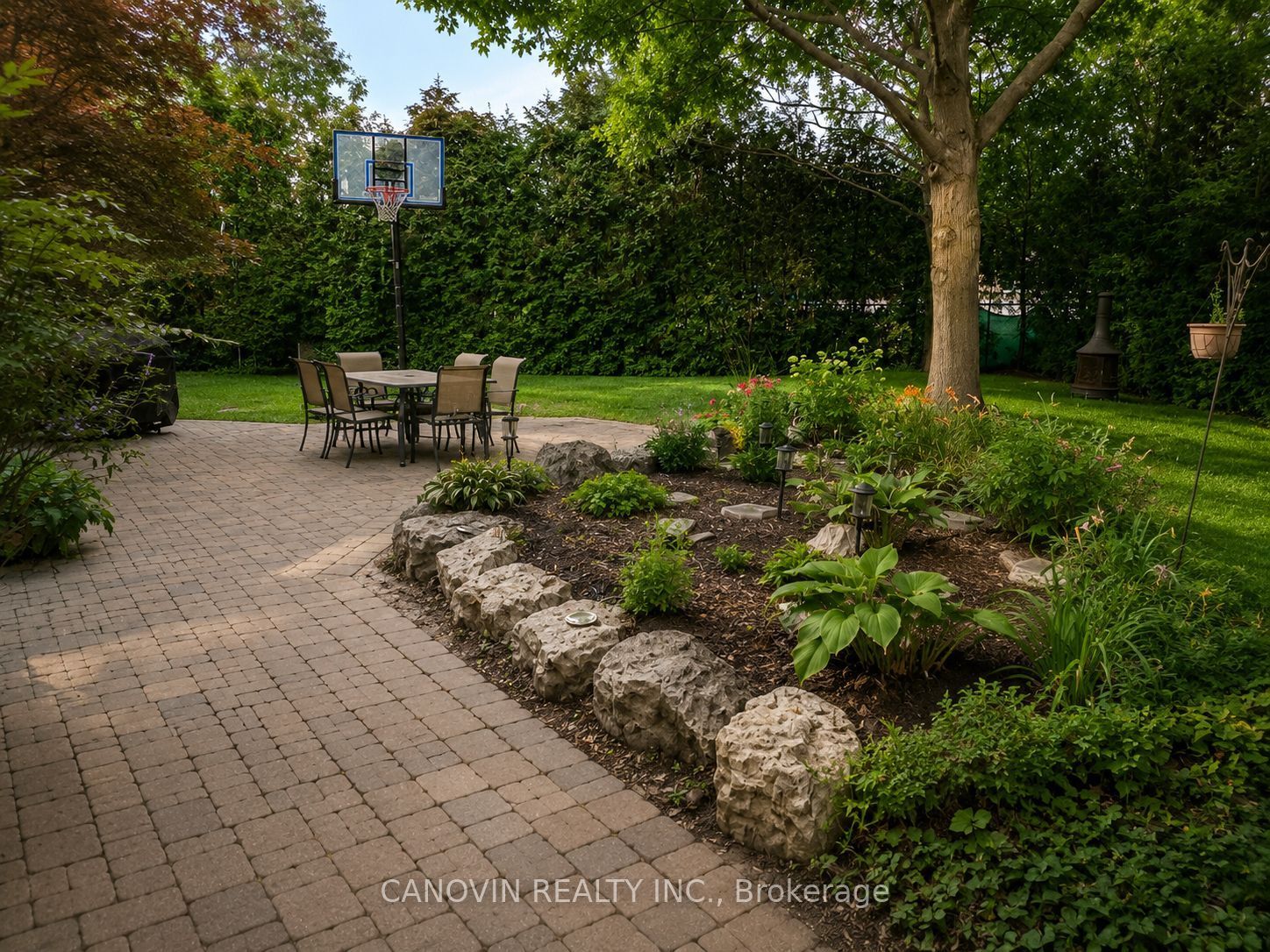 183 St. Anthony's Court, Richmond Hill, ON L4C 4T4 photo 4