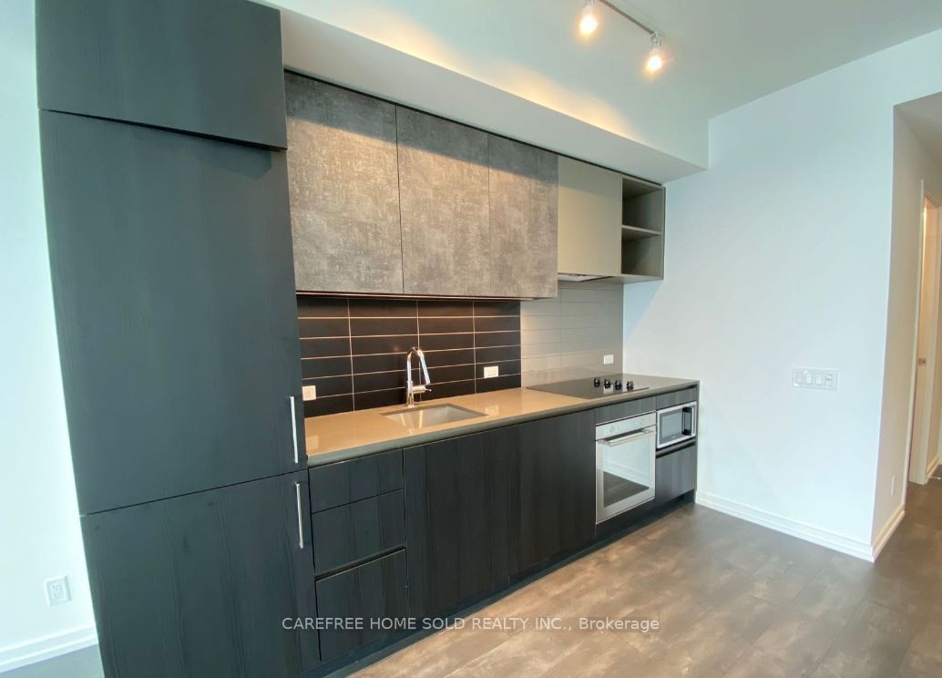 7890 Jane Street 4703, Vaughan, ON L4K 0K9 photo 3
