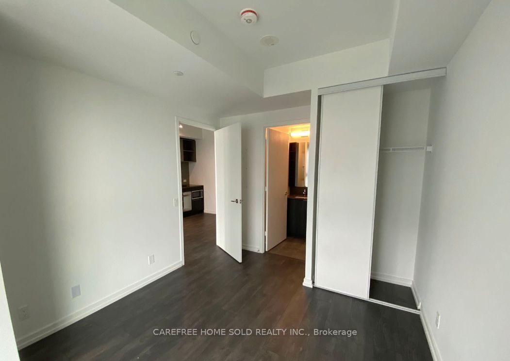 7890 Jane Street 4703, Vaughan, ON L4K 0K9 photo 5