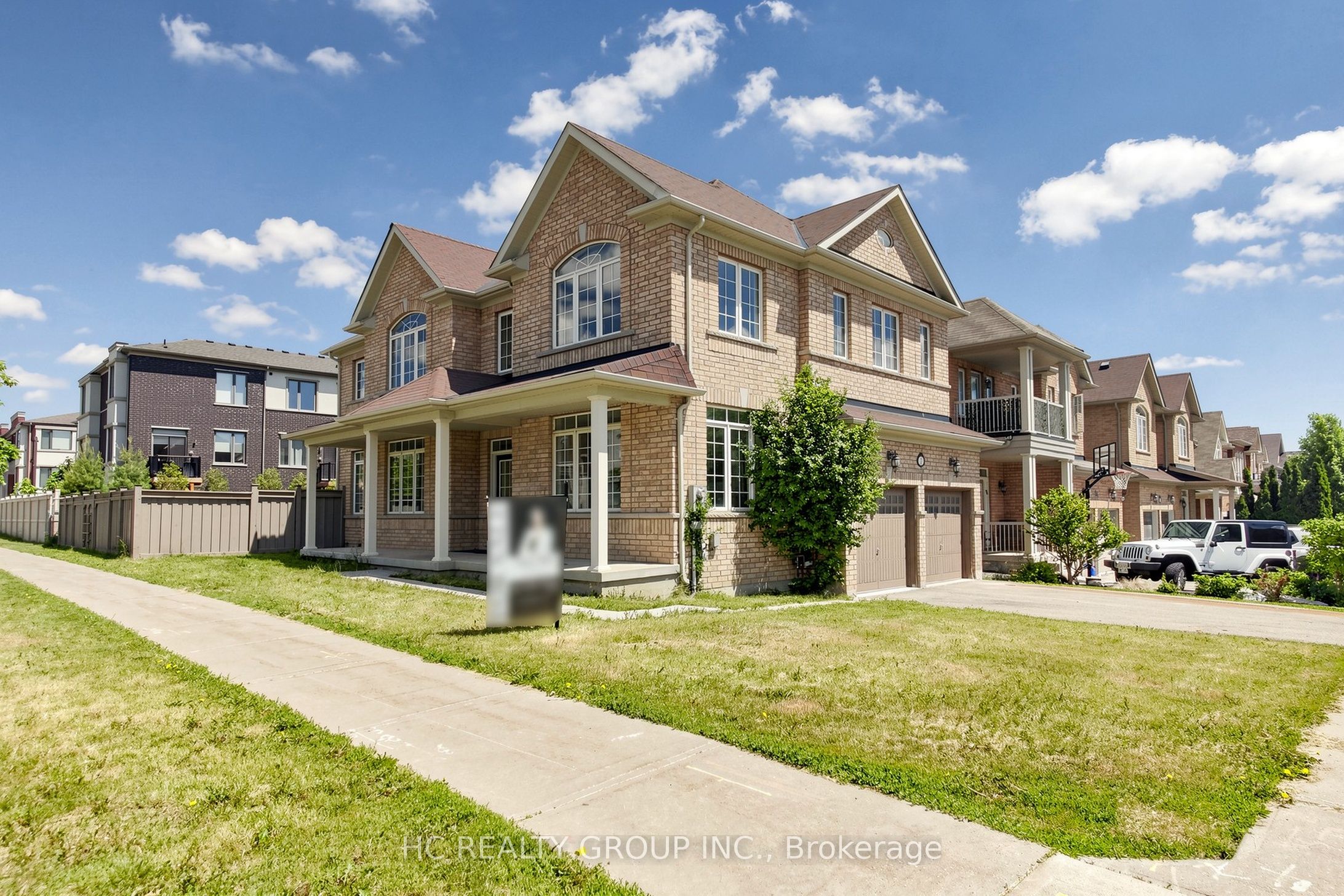 2 Apple Grove Court, Vaughan, ON L6A 4C2 photo 3