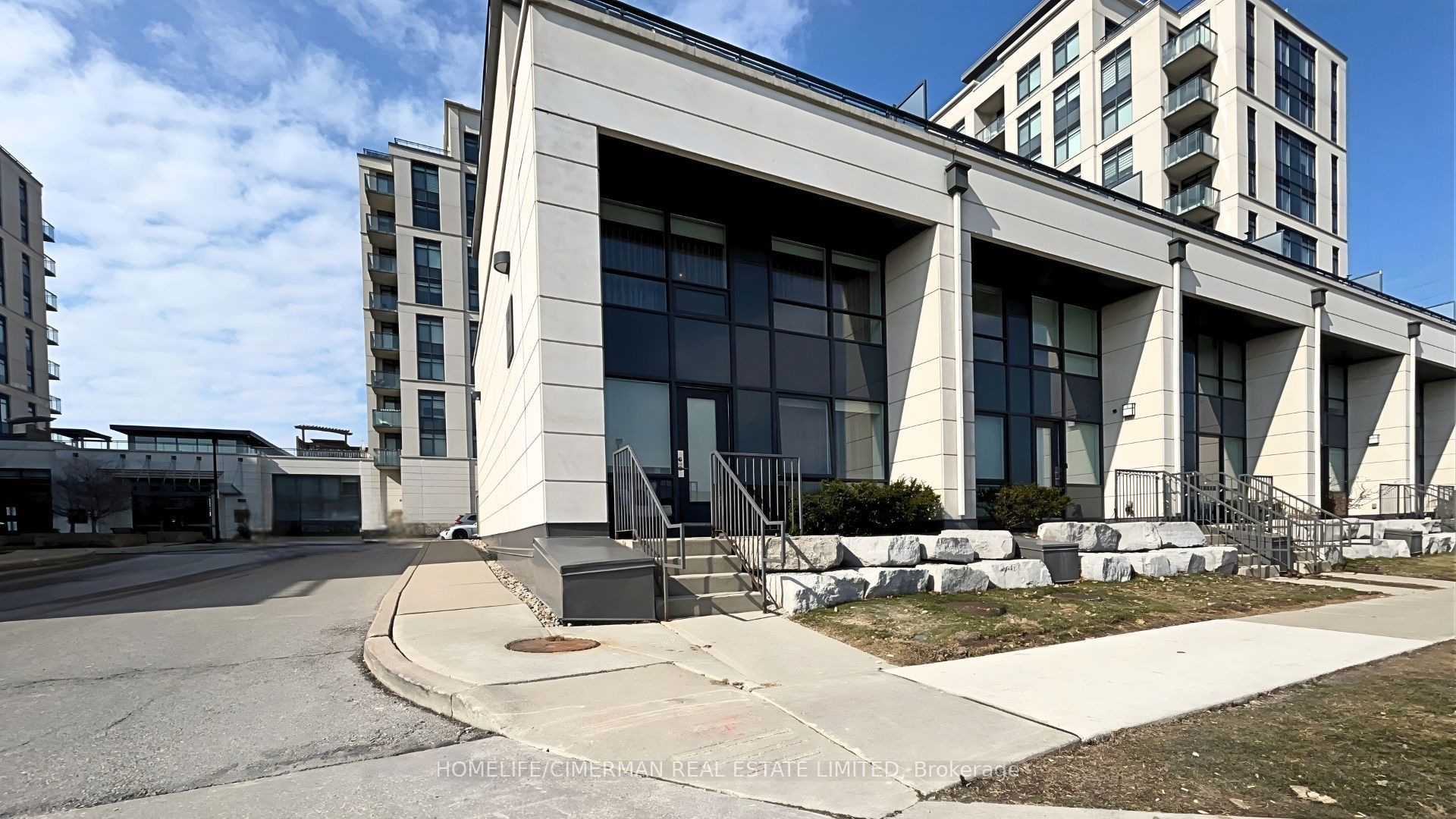 12 Woodstream Boulevard 118, Vaughan, ON L4L 8C3 photo 2