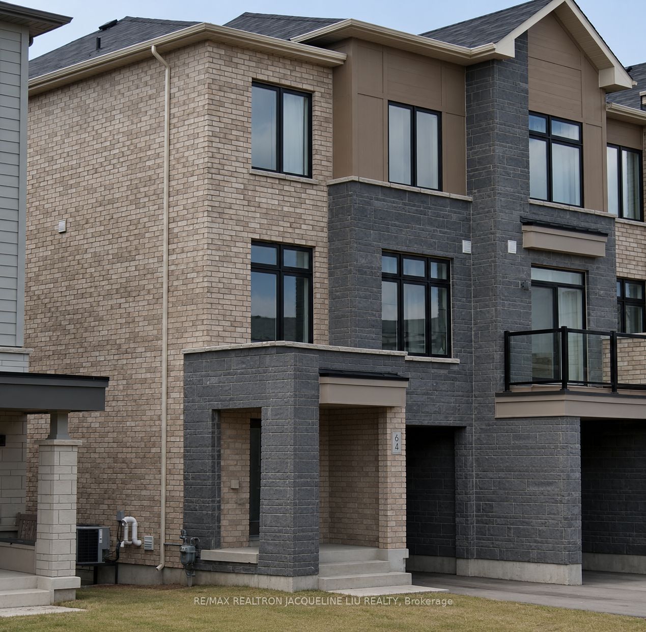 64 Allure Street, Newmarket, ON L3X 0L1