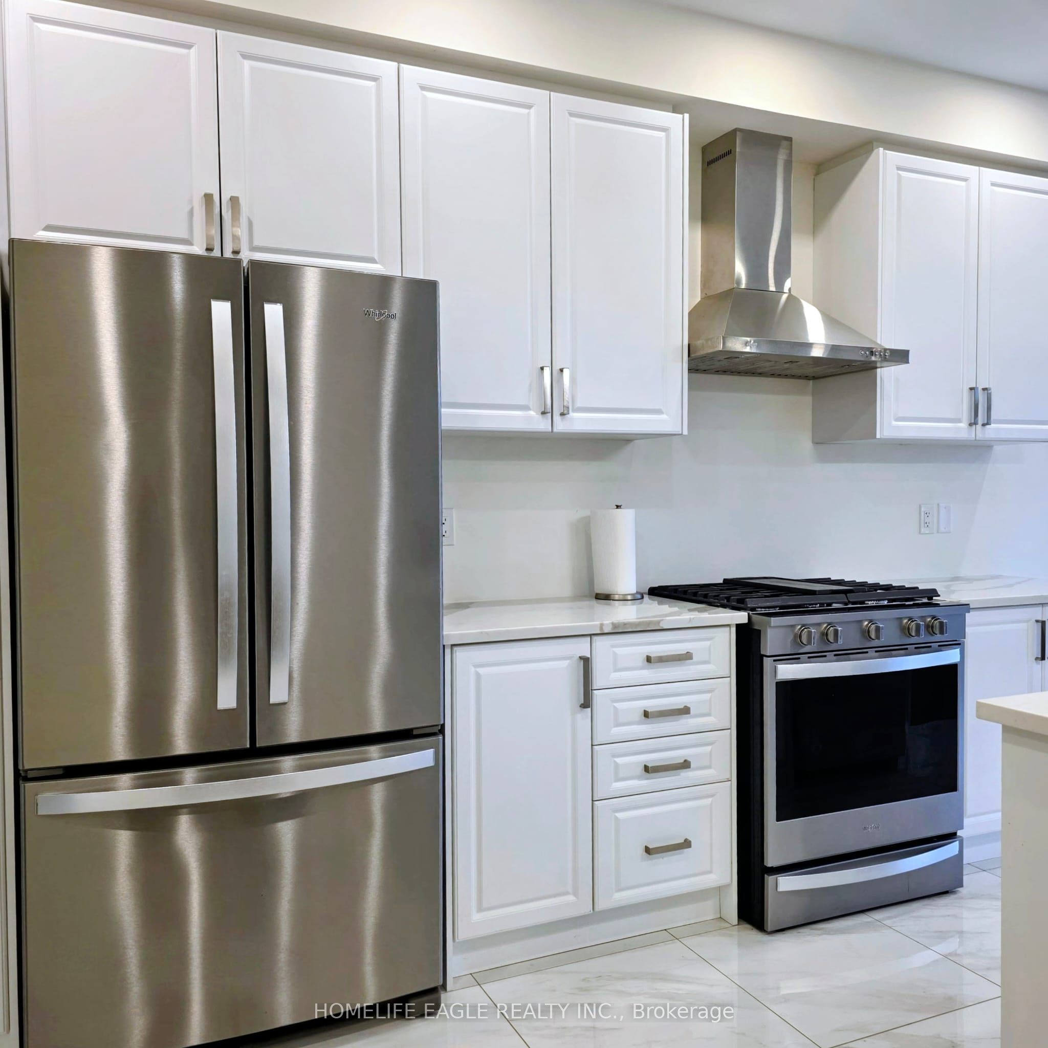 321 Silk Twist Drive, East Gwillimbury, ON L9N 1R8 photo 4