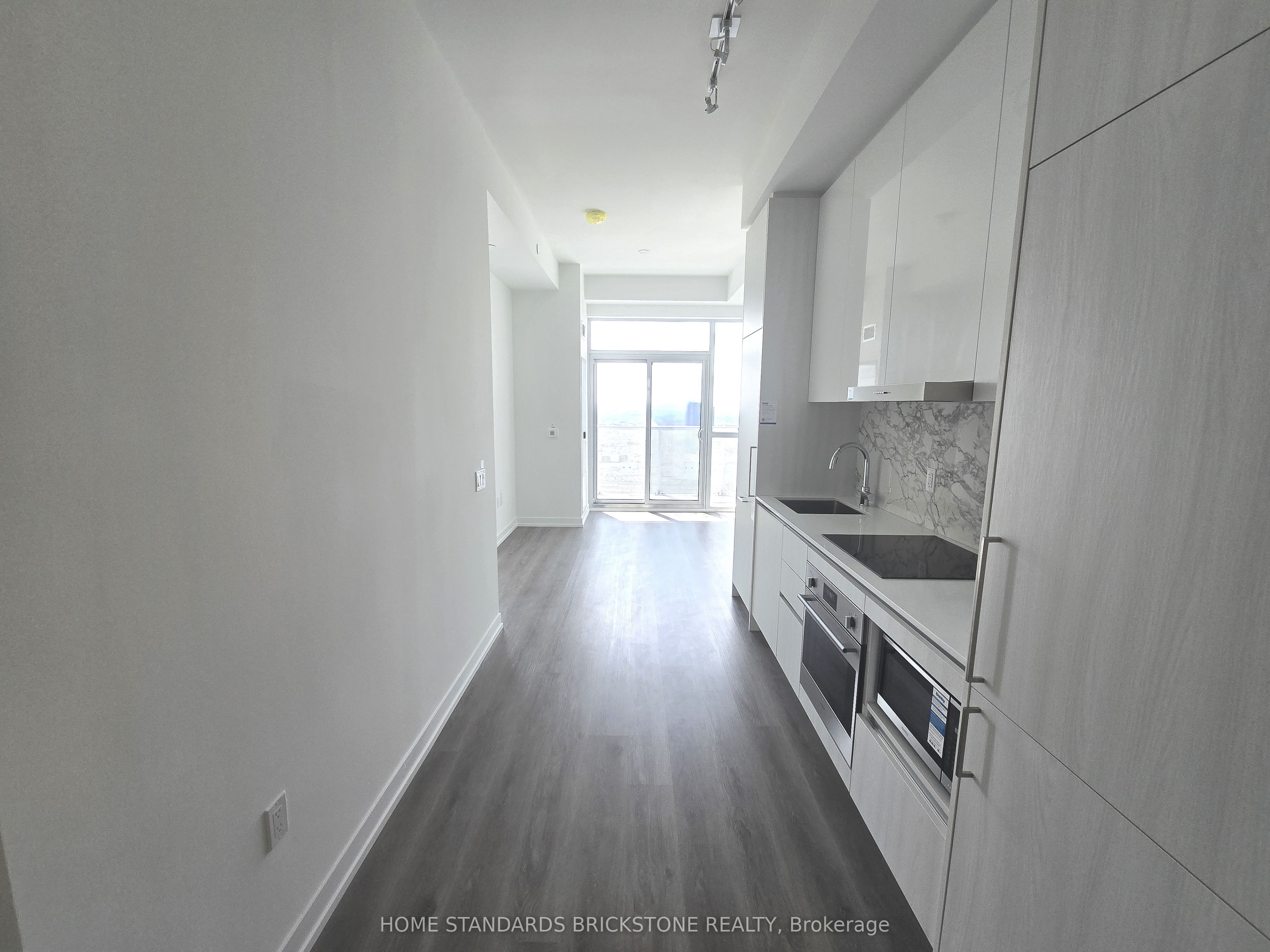 225 Commerce Street 3608, Vaughan, ON L4K 0R1 photo 3