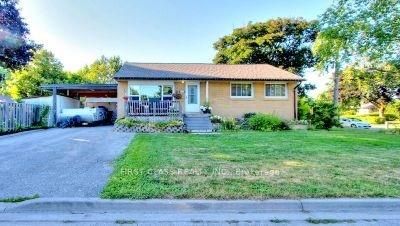 369 Paliser Crescent S, Richmond Hill, ON L4C 1S1
