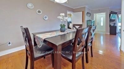 369 Paliser Crescent S, Richmond Hill, ON L4C 1S1 photo 4