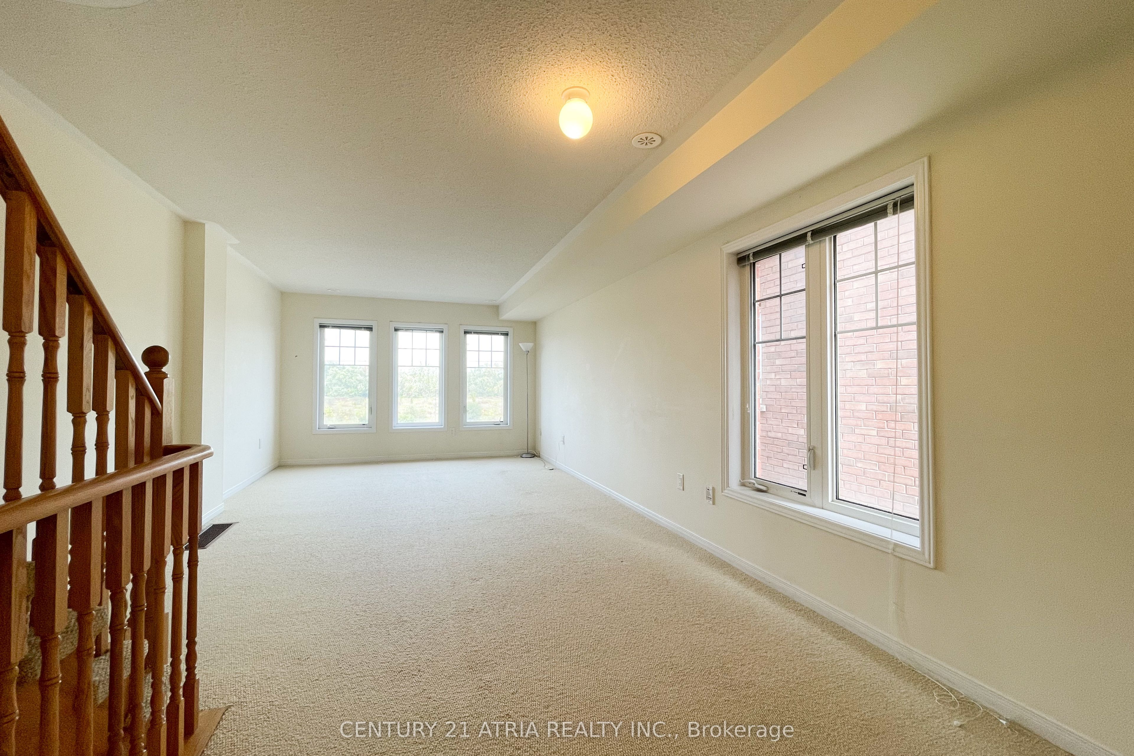 5295 Major Mackenzie Drive E, Markham, ON L6C 0N3 photo 5