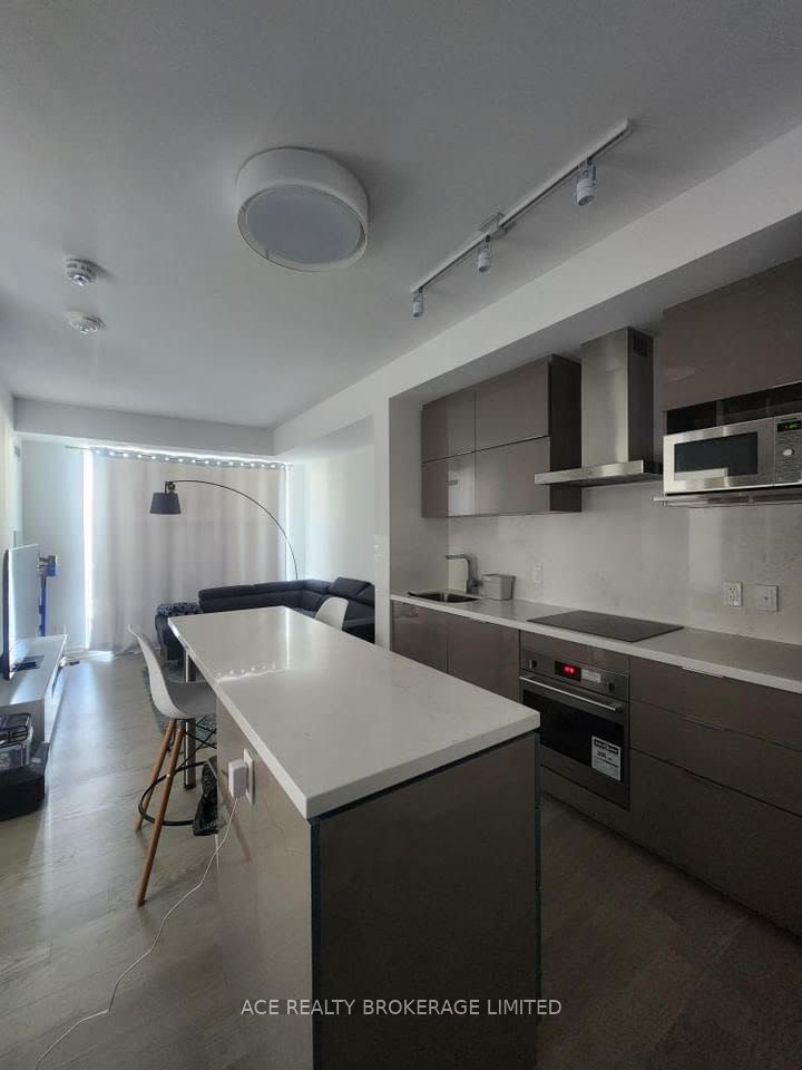 8 Rouge Valley Drive W 702, Markham, ON L6G 0G8 photo 3