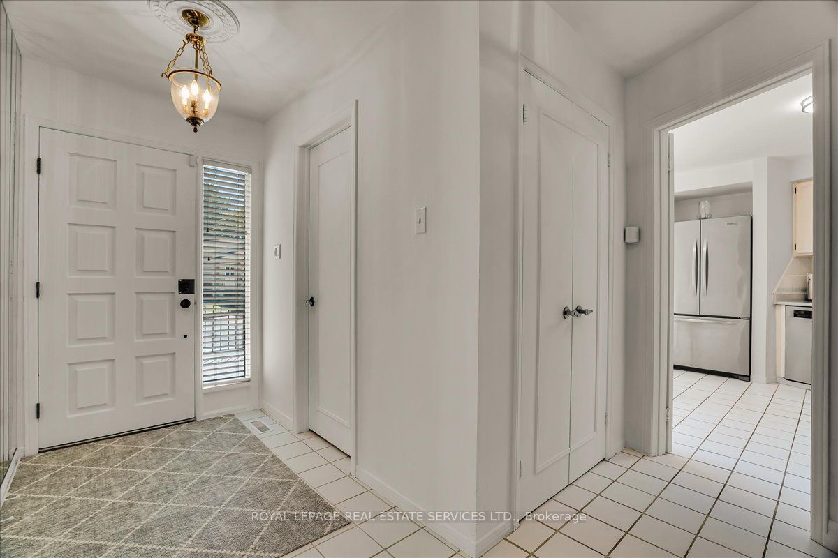 12 Quail Valley Drive 12, Markham, ON L3T 4R2 photo 5