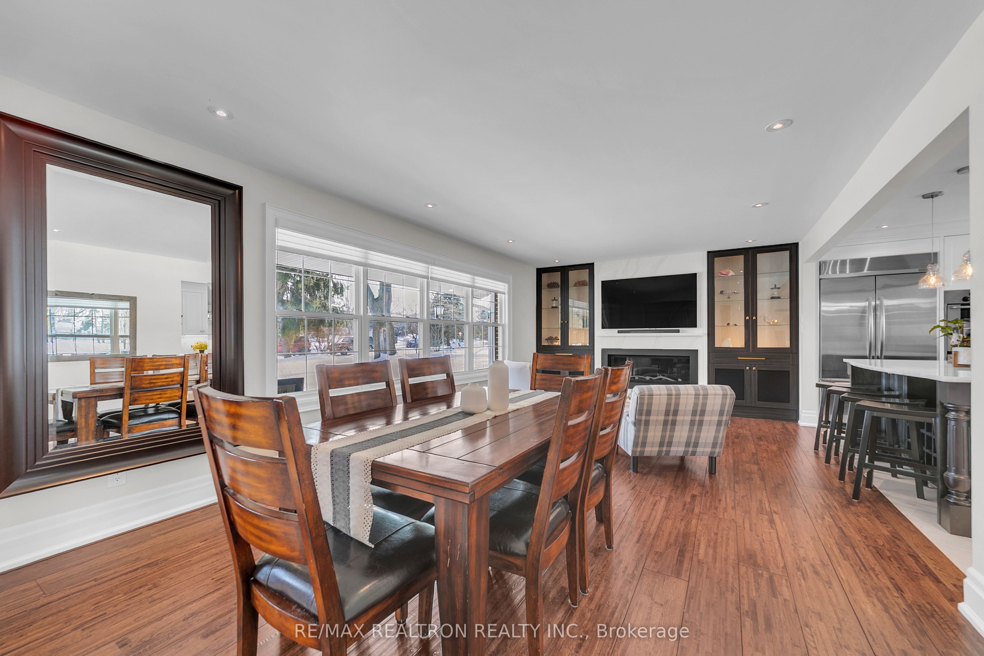 71 Fletcher Street, Bradford West Gwillimbury, ON L3Z 1M1 photo 2