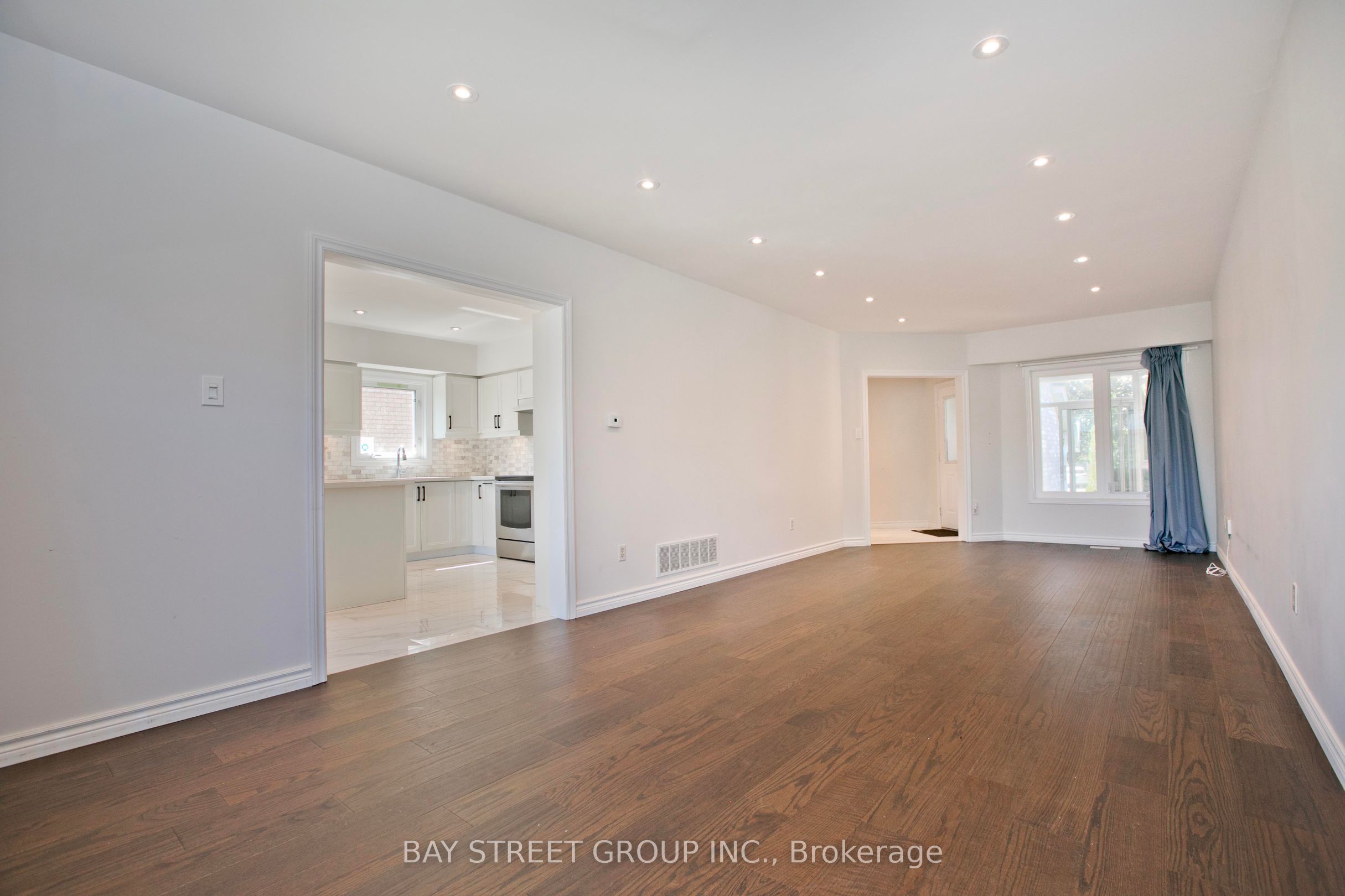 22 Taos Court, Richmond Hill, ON L4C 0G5 photo 5