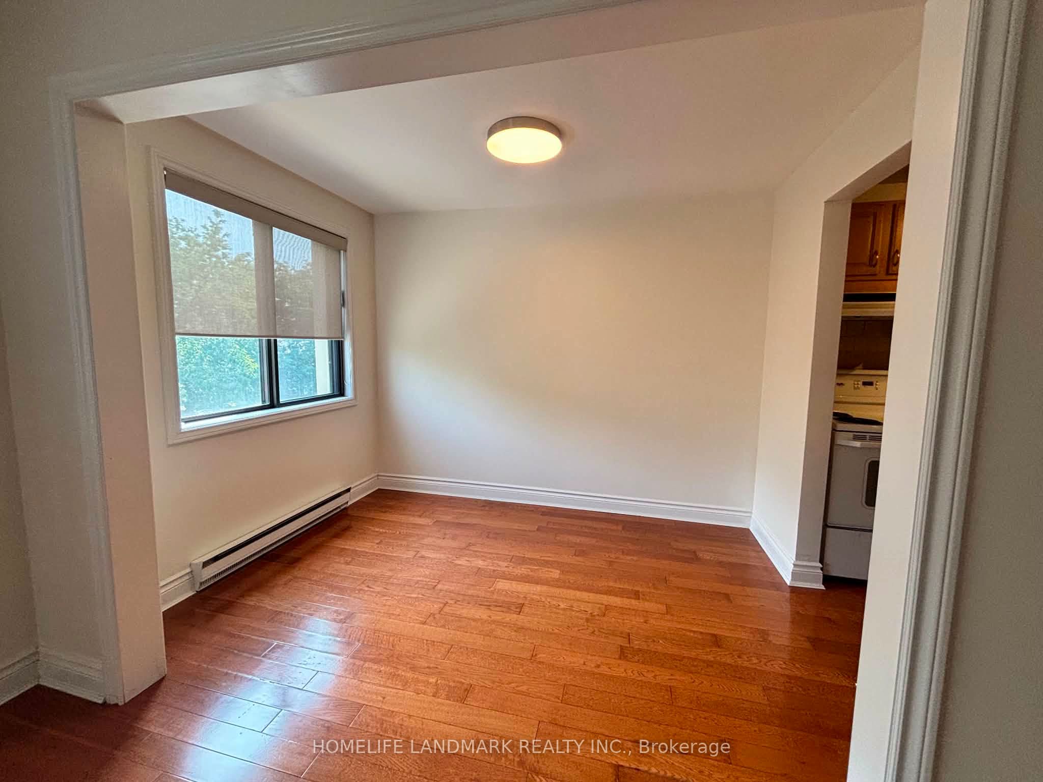 136 Scanlon Avenue 12, Bradford West Gwillimbury, ON L3Z 1G6 photo 5