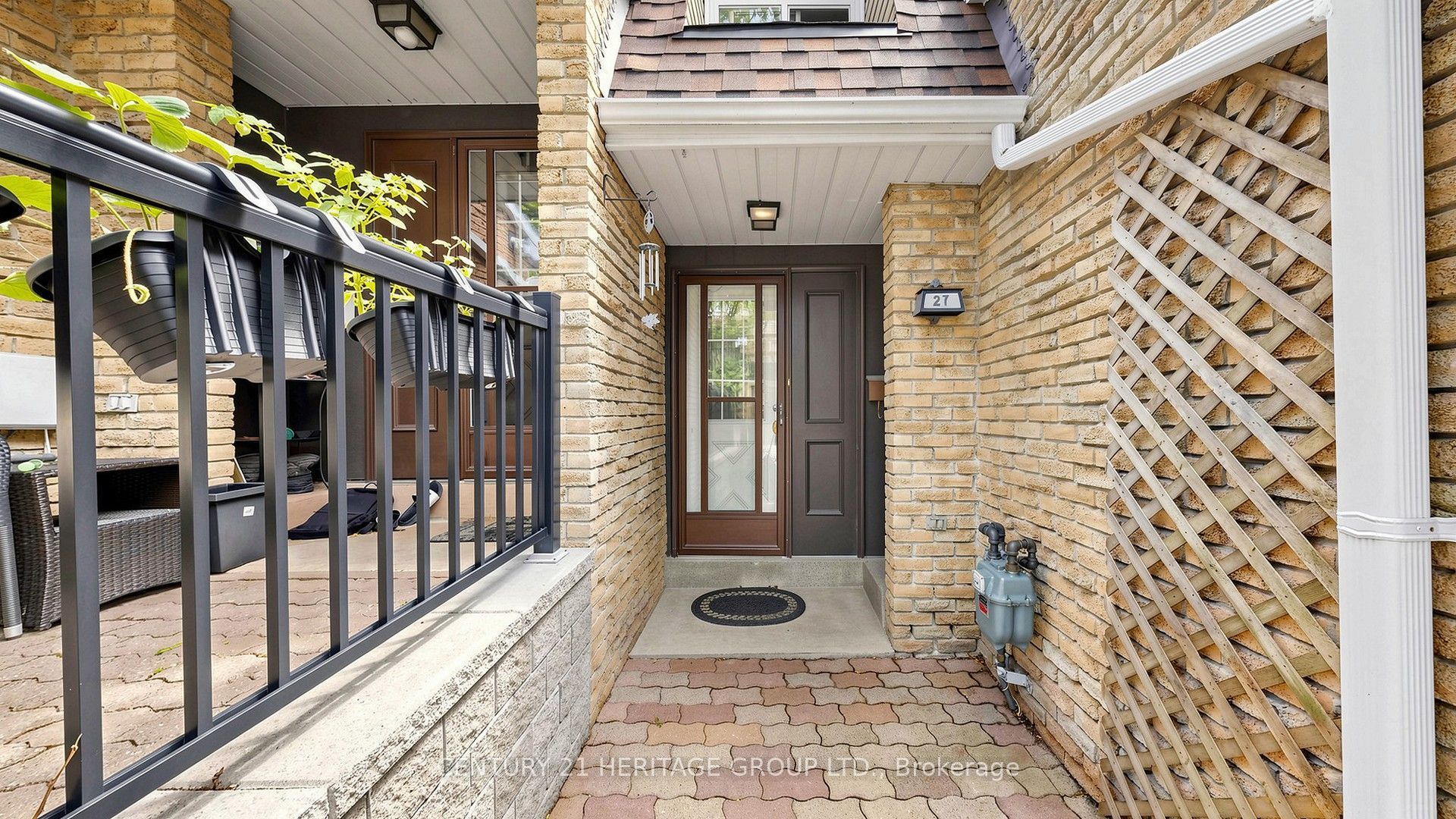 27 Dunkeld Way, Markham, ON L3T 4Y8 photo 2