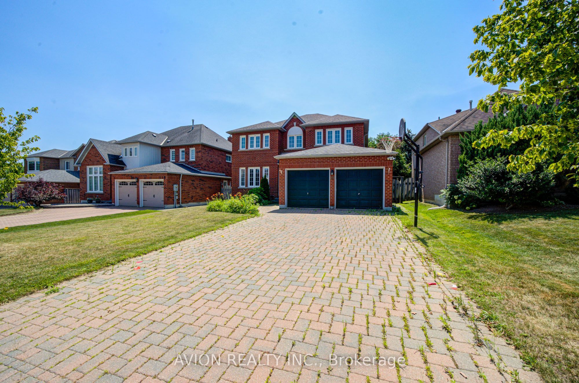 29 Charrington Crescent, Markham, ON L3R 0R2 photo 2