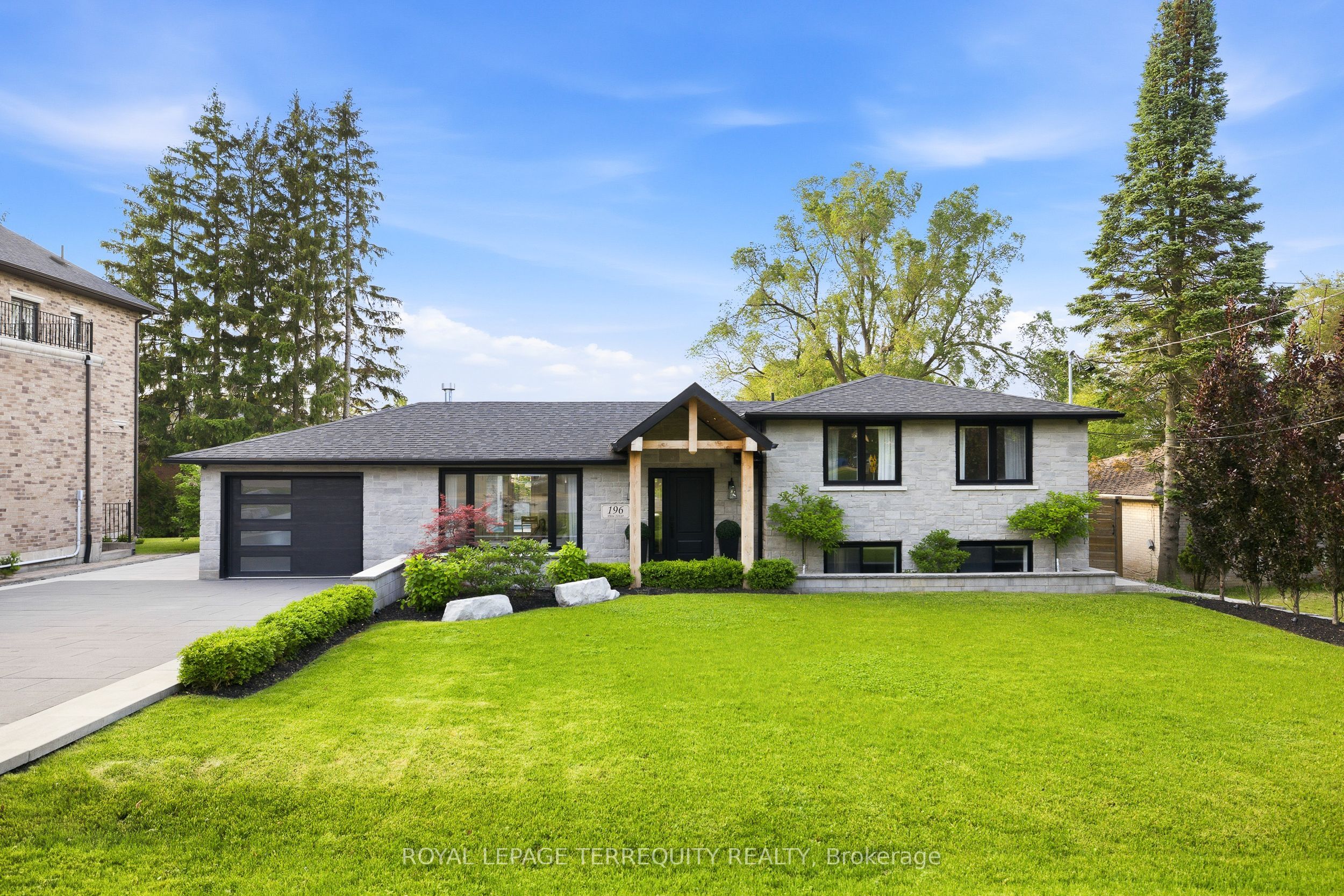 196 Dew Street, King, ON L7B 1L1