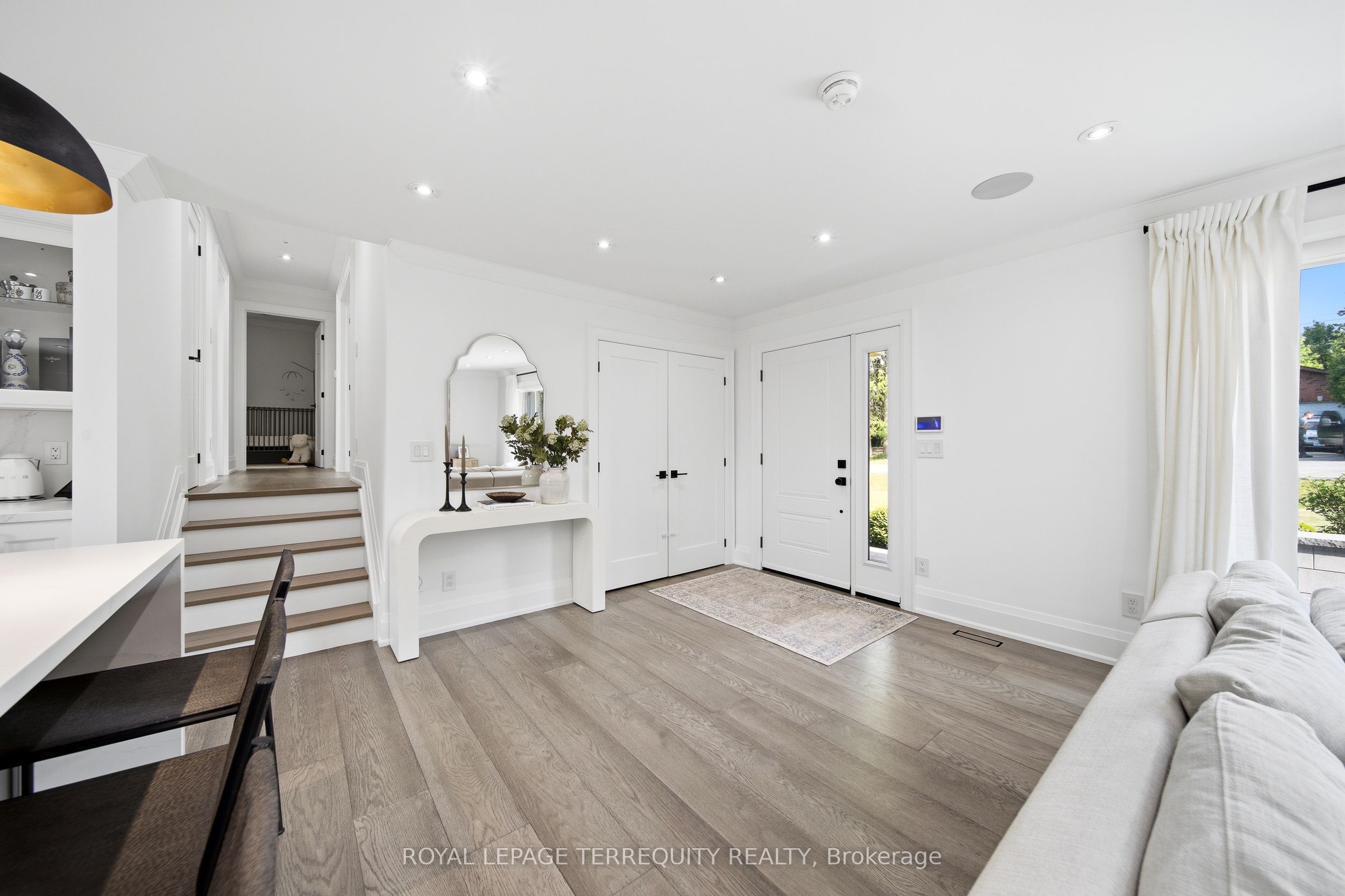 196 Dew Street, King, ON L7B 1L1 photo 5