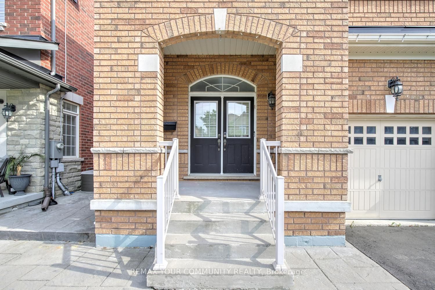 378 Lauderdale Drive, Vaughan, ON L6A 4K9 photo 4