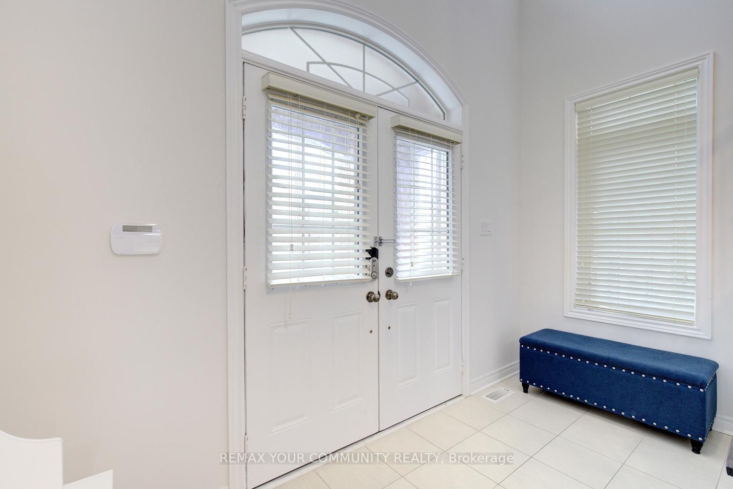 378 Lauderdale Drive, Vaughan, ON L6A 4K9 photo 5