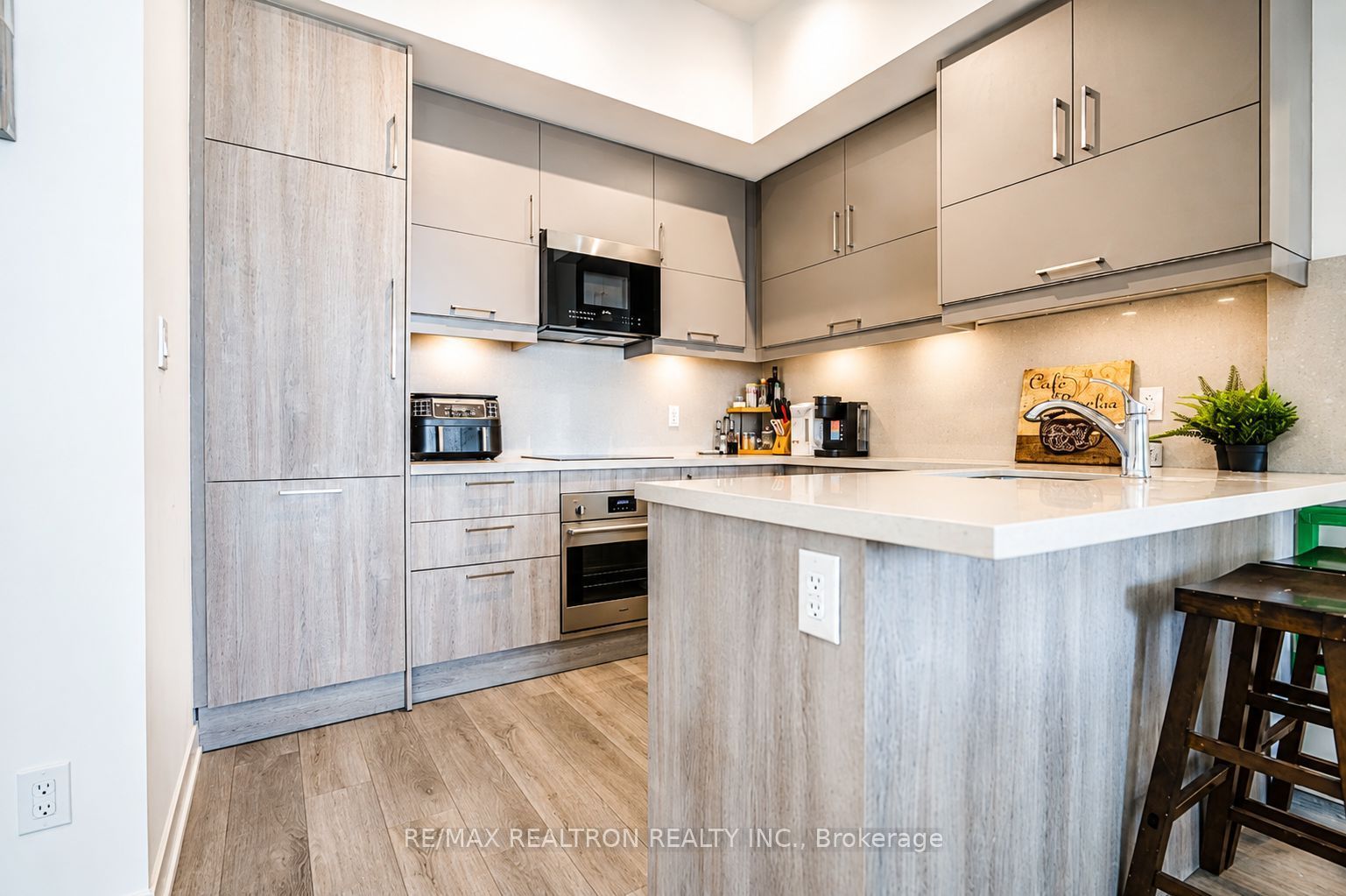 8119 Birchmount Road 1809A, Markham, ON L6G 0H5 photo 4