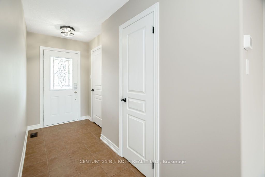 31 Mcmulkin Street, New Tecumseth, ON L9R 0A9 photo 4