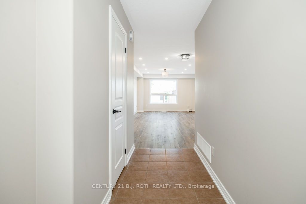 31 Mcmulkin Street, New Tecumseth, ON L9R 0A9 photo 5