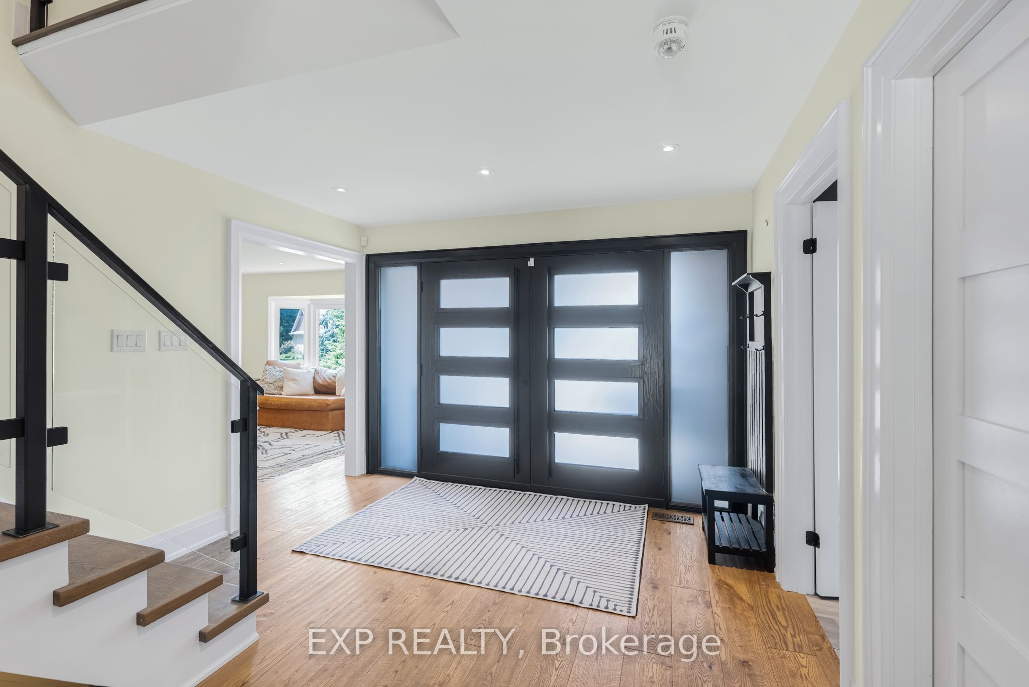 17 Chamberlain Court, King, ON L0G 1N0 photo 4