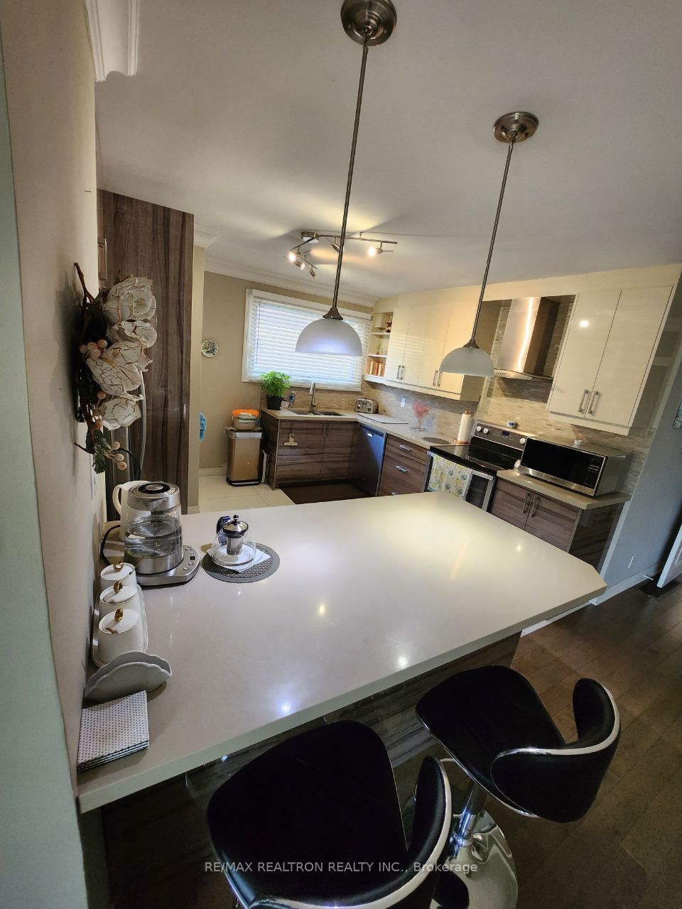 248 Blue Grass Boulevard Main Flr., Richmond Hill, ON L4C 3H2 photo 3