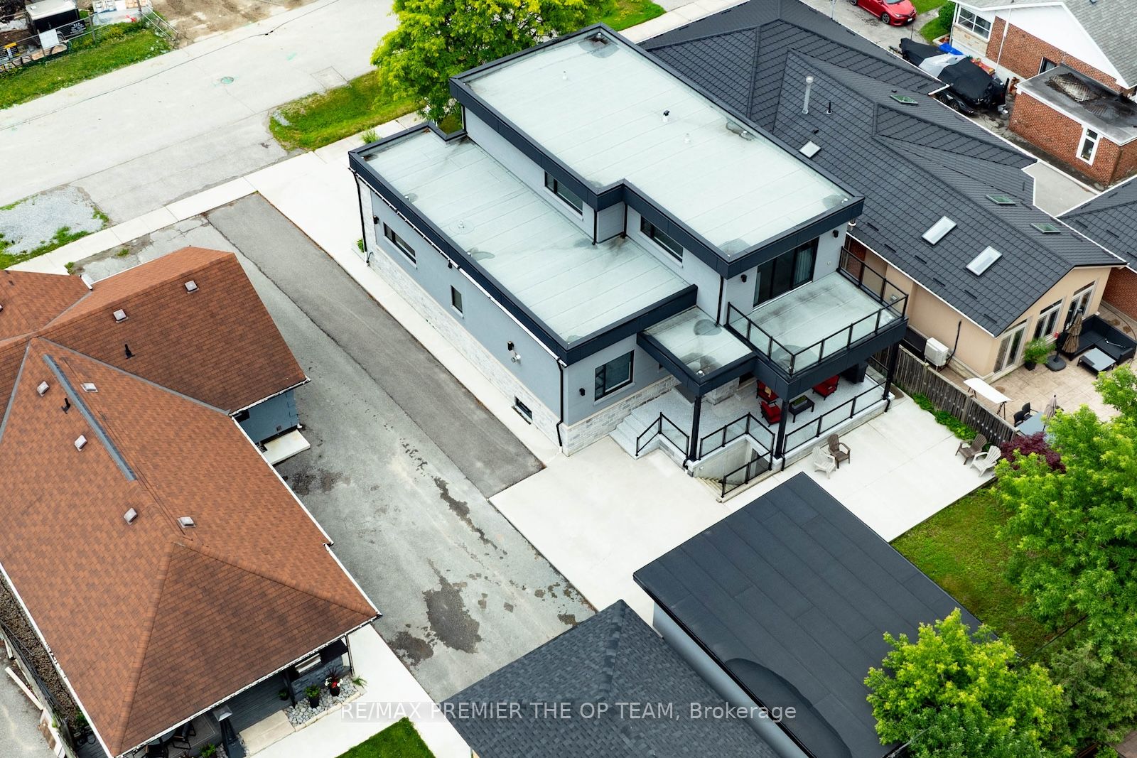 54 Cheltenham Avenue, Vaughan, ON L4L 1K7 photo 4