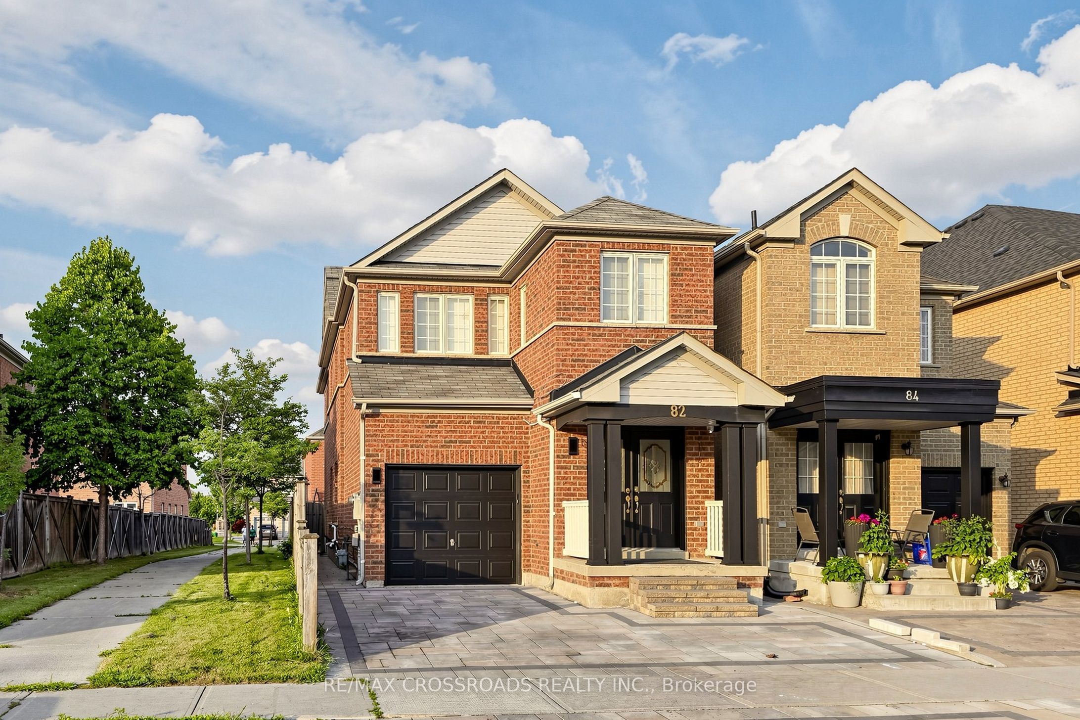 82 Jack Monkman Crescent, Markham, ON L3S 0A4 photo 2