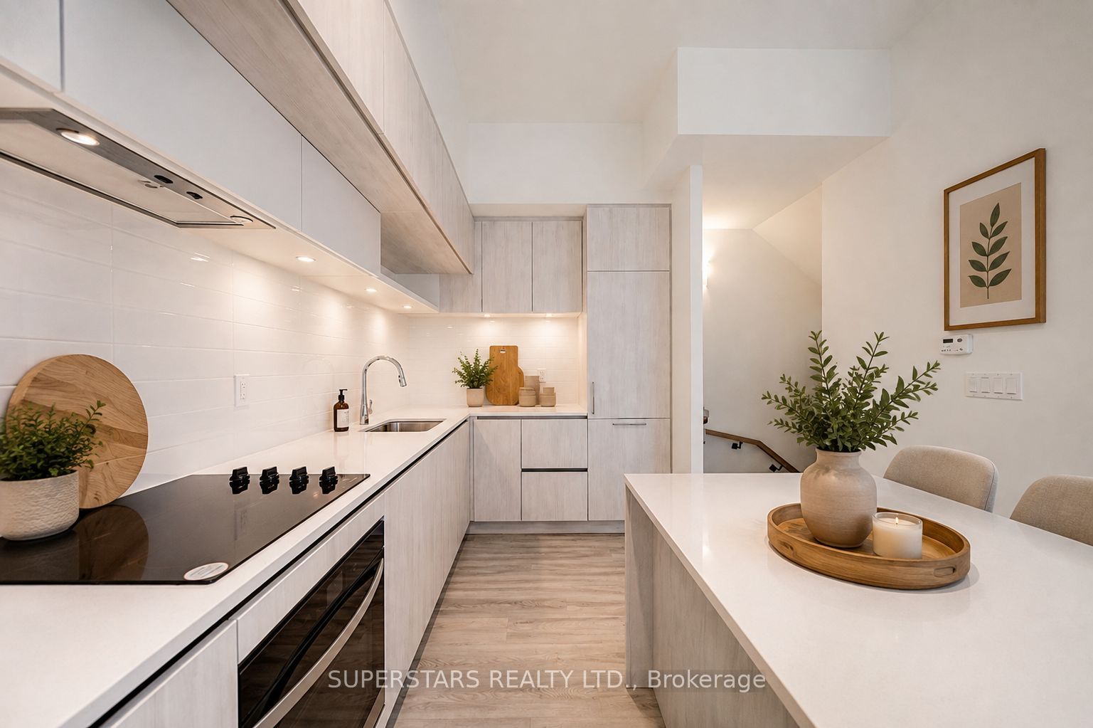 14 David Eyer Road 1005, Richmond Hill, ON L4S 0N4 photo 4
