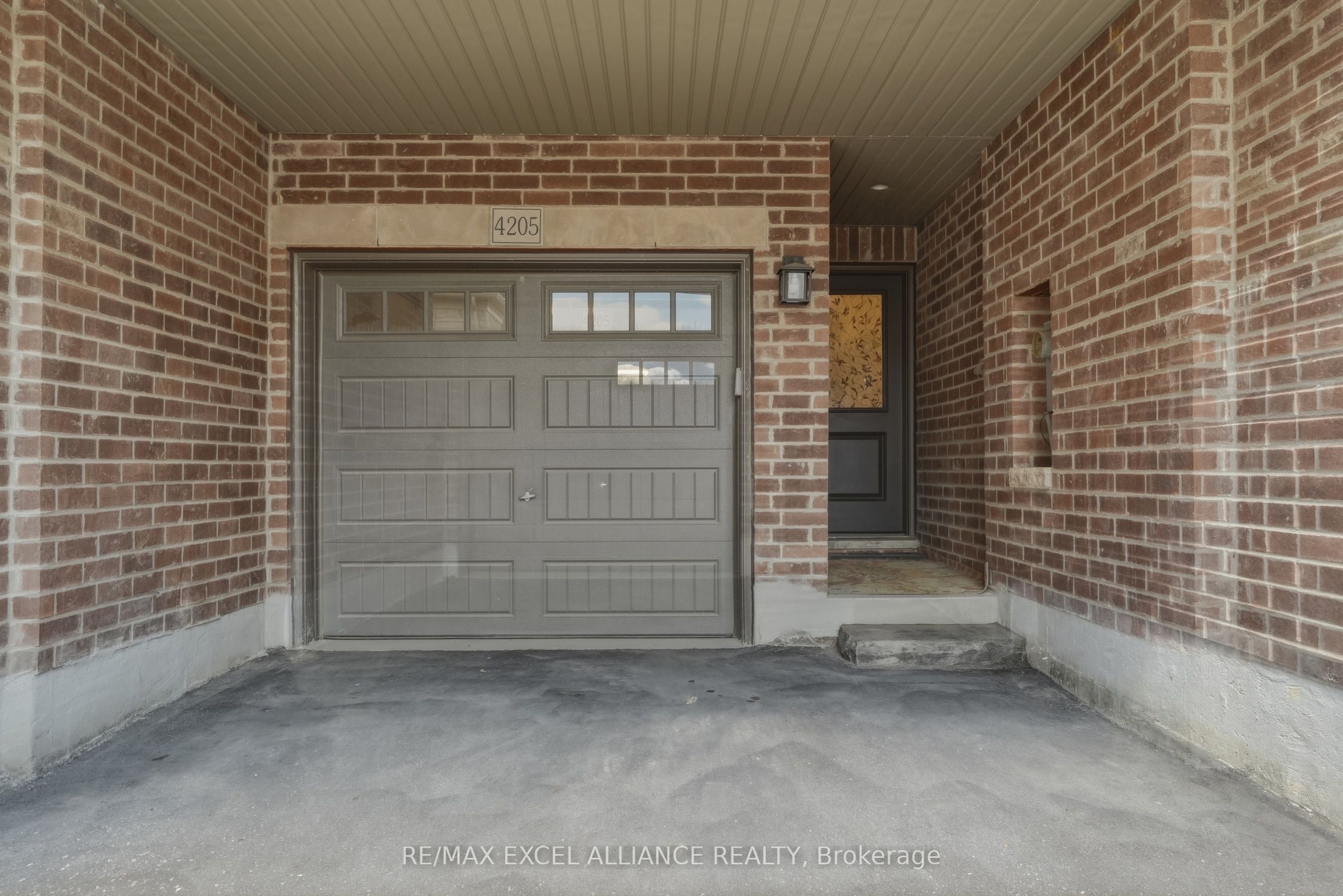 4205 Major Mackenzie Drive E, Markham, ON L6C 3L5 photo 5