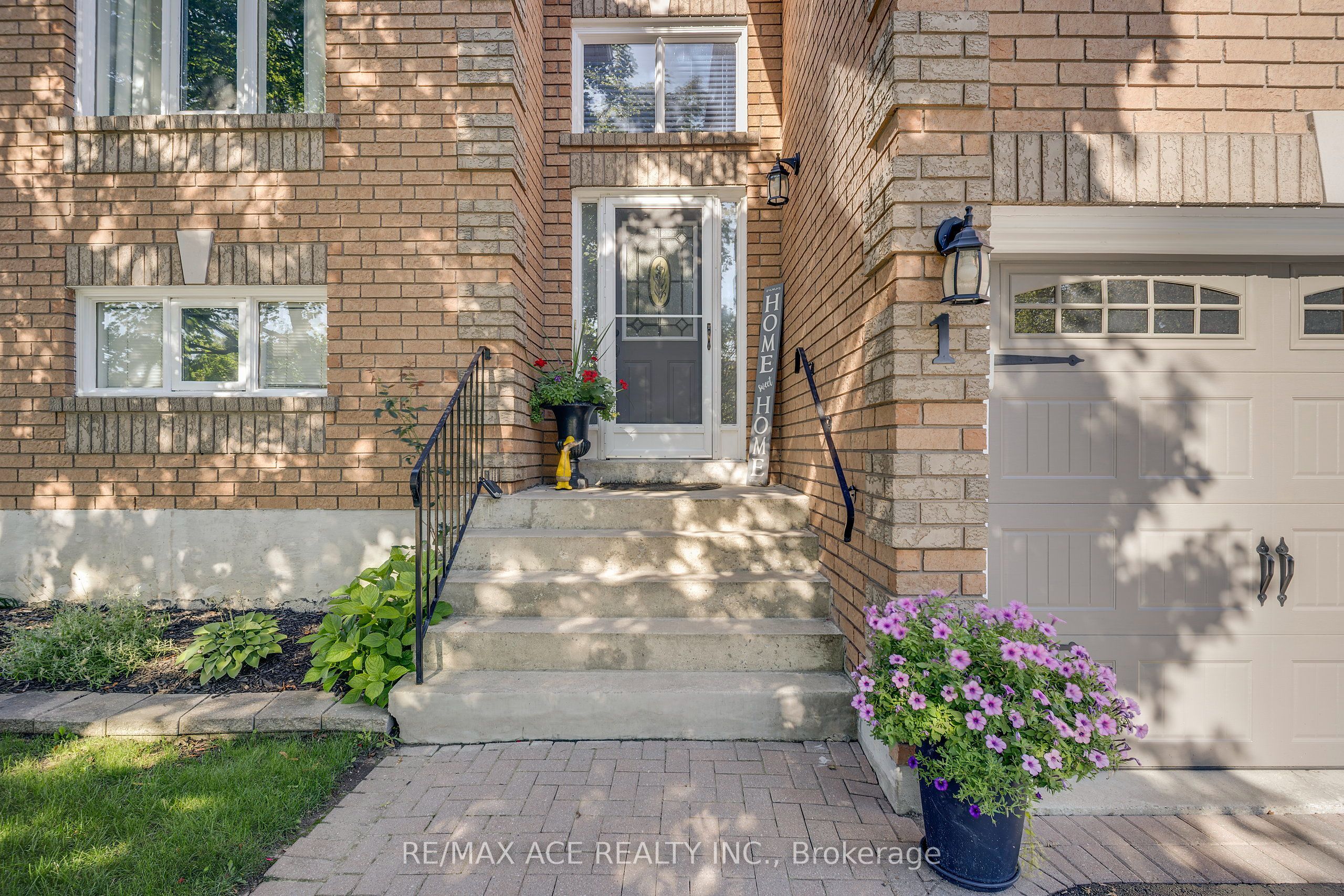 1 Margaret Place, Georgina, ON L4P 3X1 photo 4