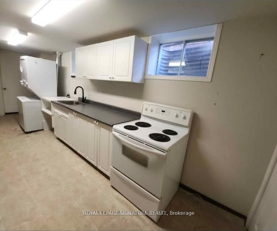 304 Orsi Avenue Bsmt, Bradford West Gwillimbury, ON L3Z 1B7 photo 4