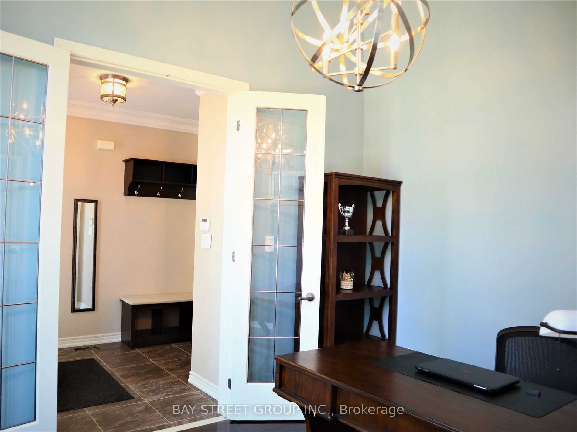 9 Eber Street, Richmond Hill, ON L4E 4X2 photo 3