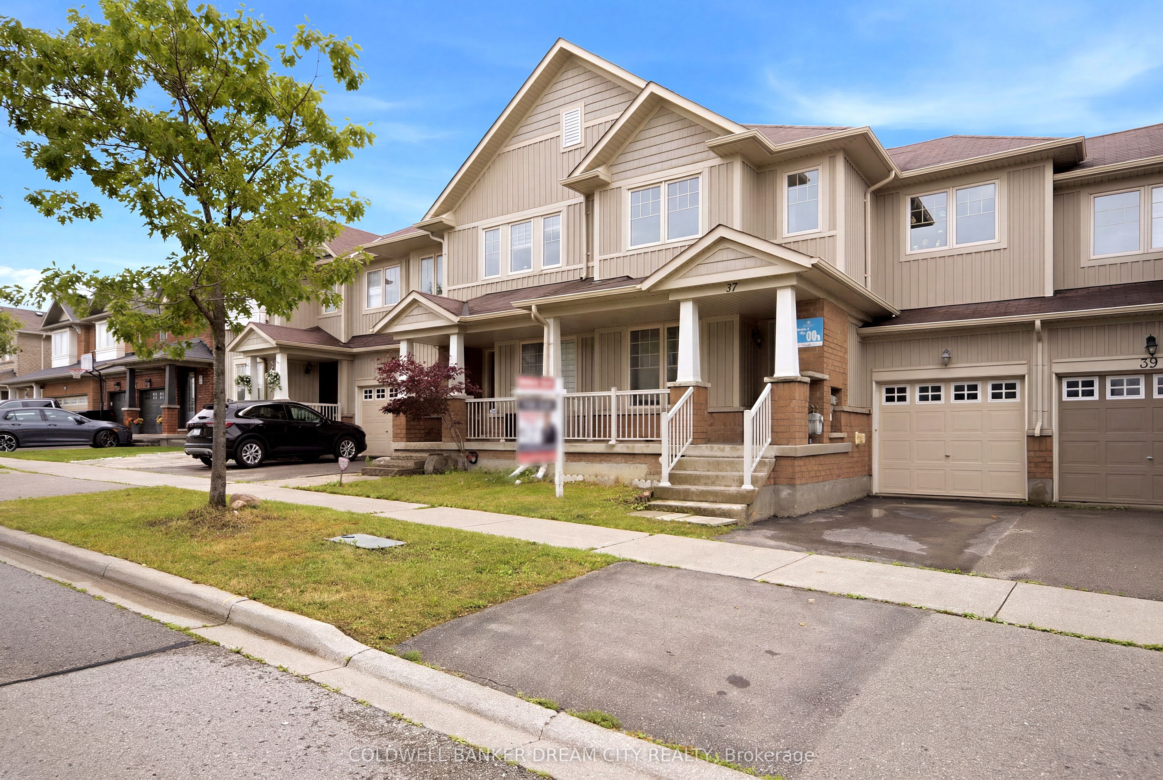 37 Stoyell Drive, Richmond Hill, ON L4E 0M7 photo 2