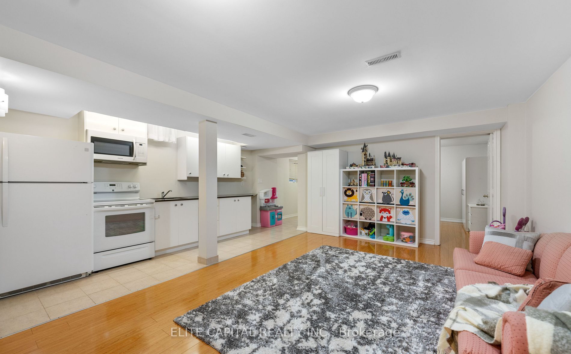 66 Carrier Crescent, Vaughan, ON L6A 0T8 photo 4