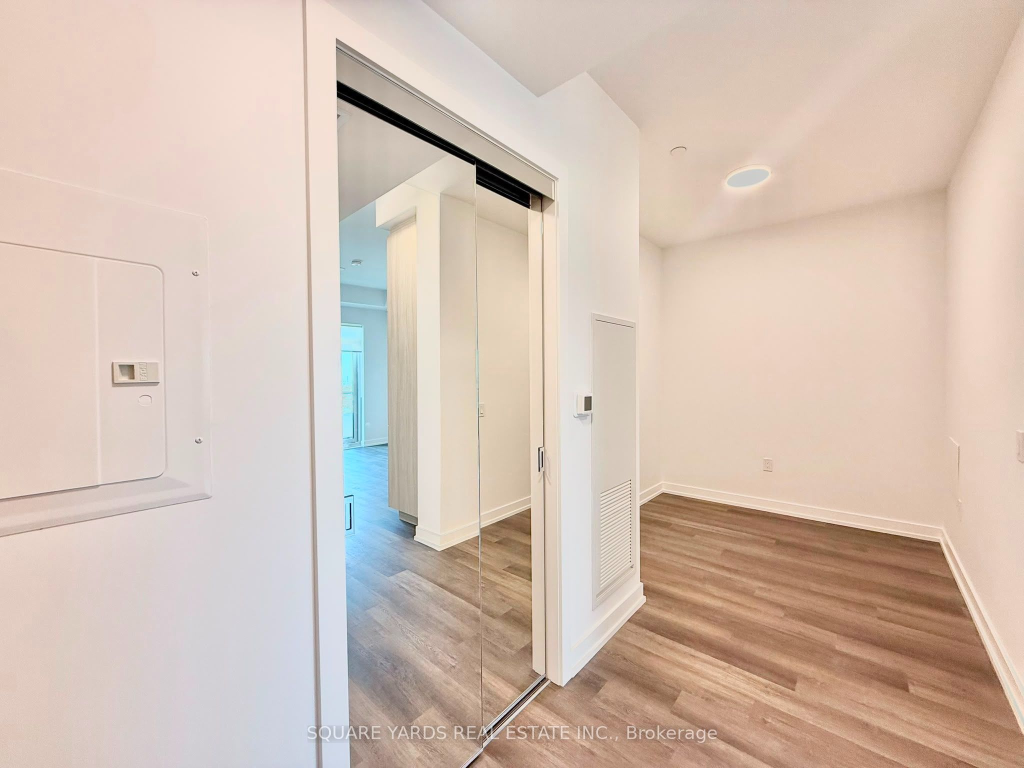 21 MEADOWVALE Road 801, Vaughan, ON L4K 0H6
