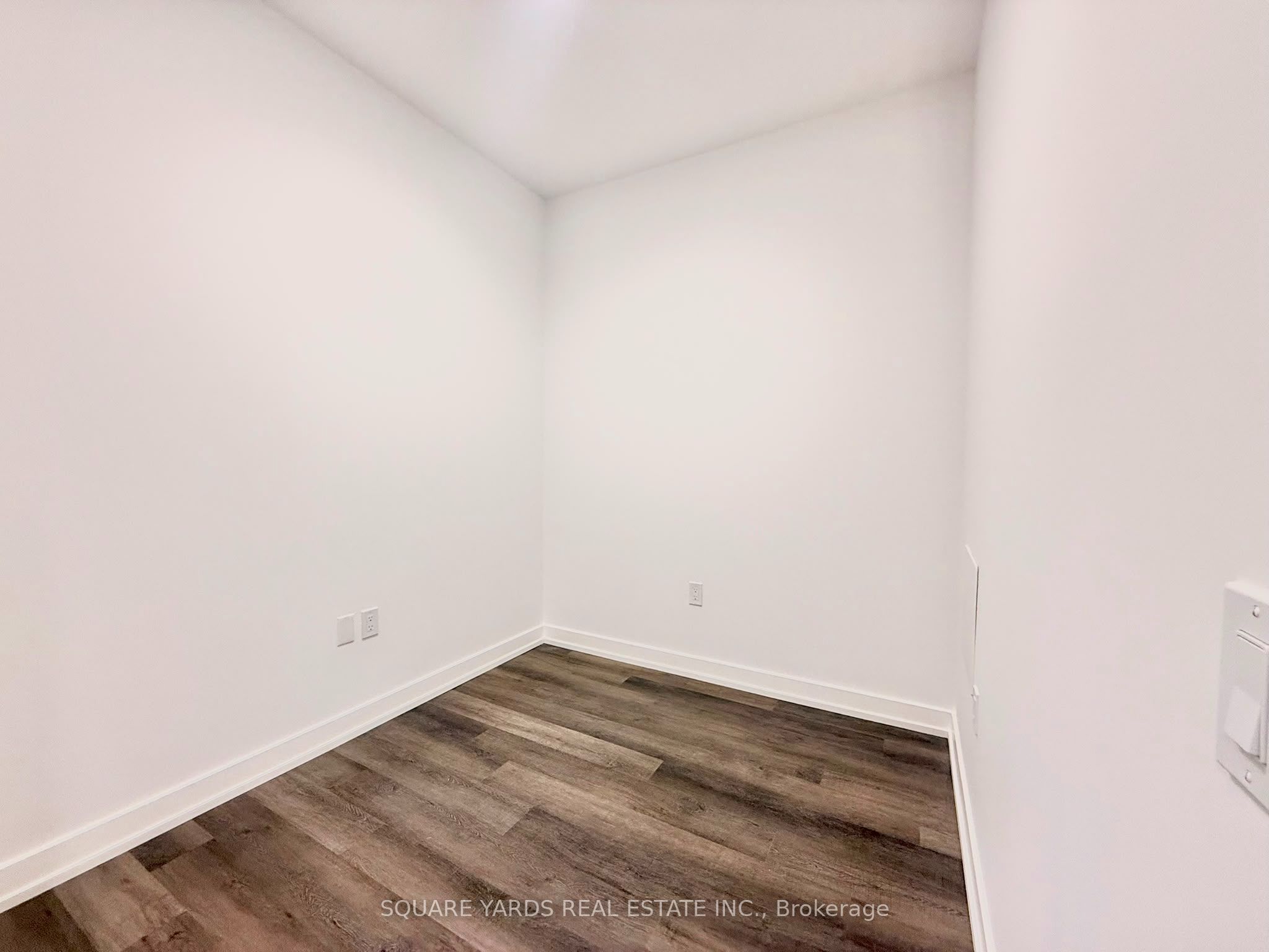 21 MEADOWVALE Road 801, Vaughan, ON L4K 0H6 photo 2