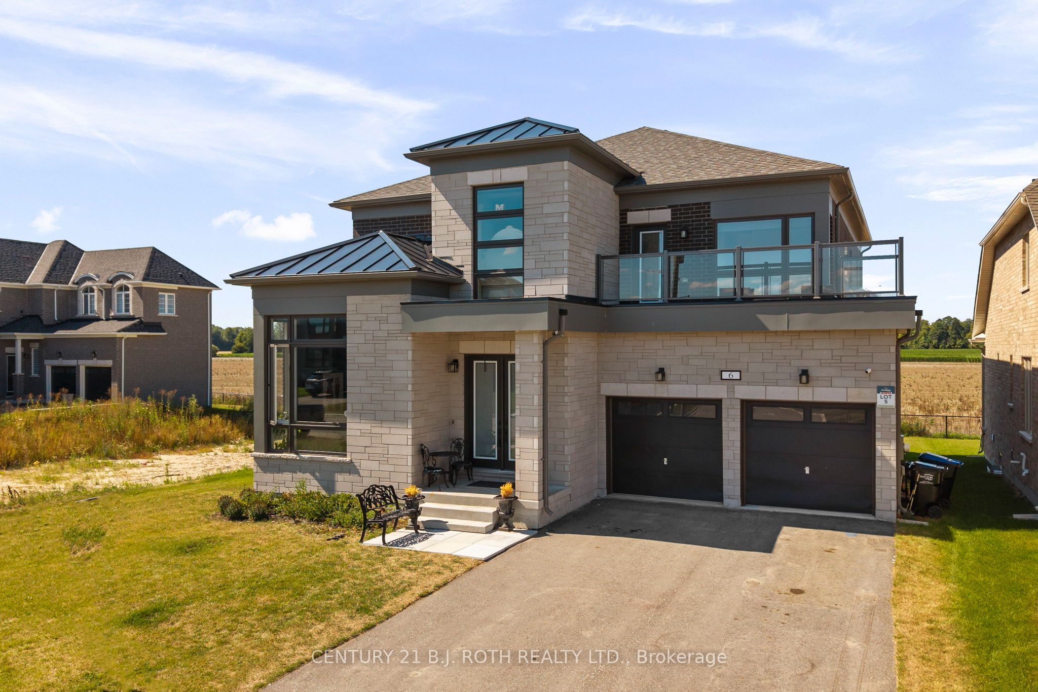 6 Henderson Street, Essa, ON L3W 0A9 photo 2