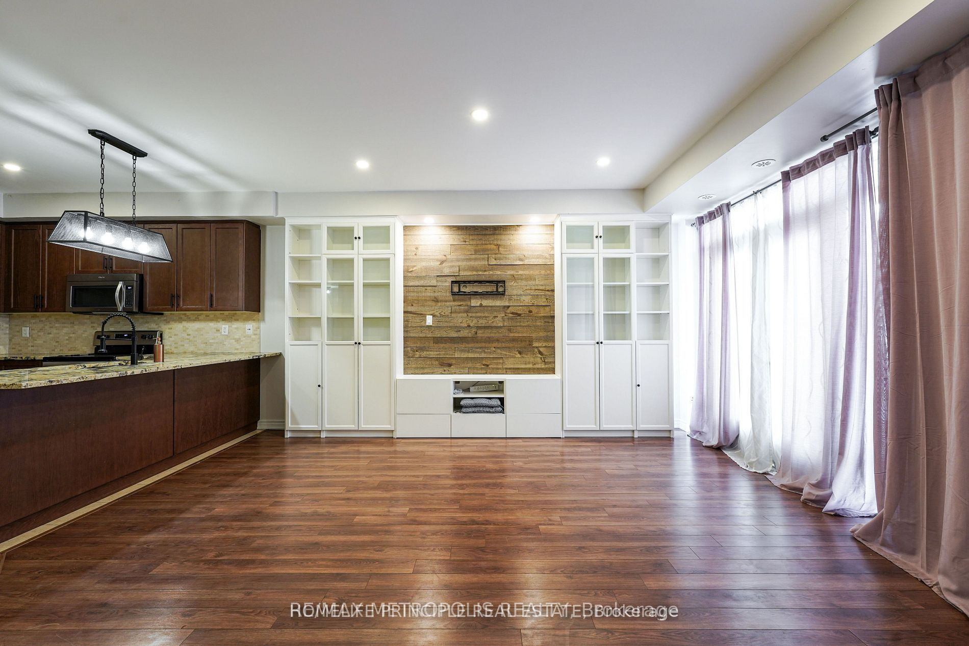 9621 Jane Street 6, Vaughan, ON L6A 4G5 photo 4
