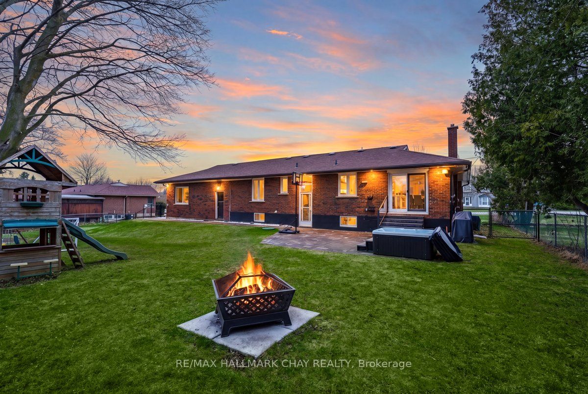 1587 Mount Albert Road, East Gwillimbury, ON L0G 1V0 photo 2