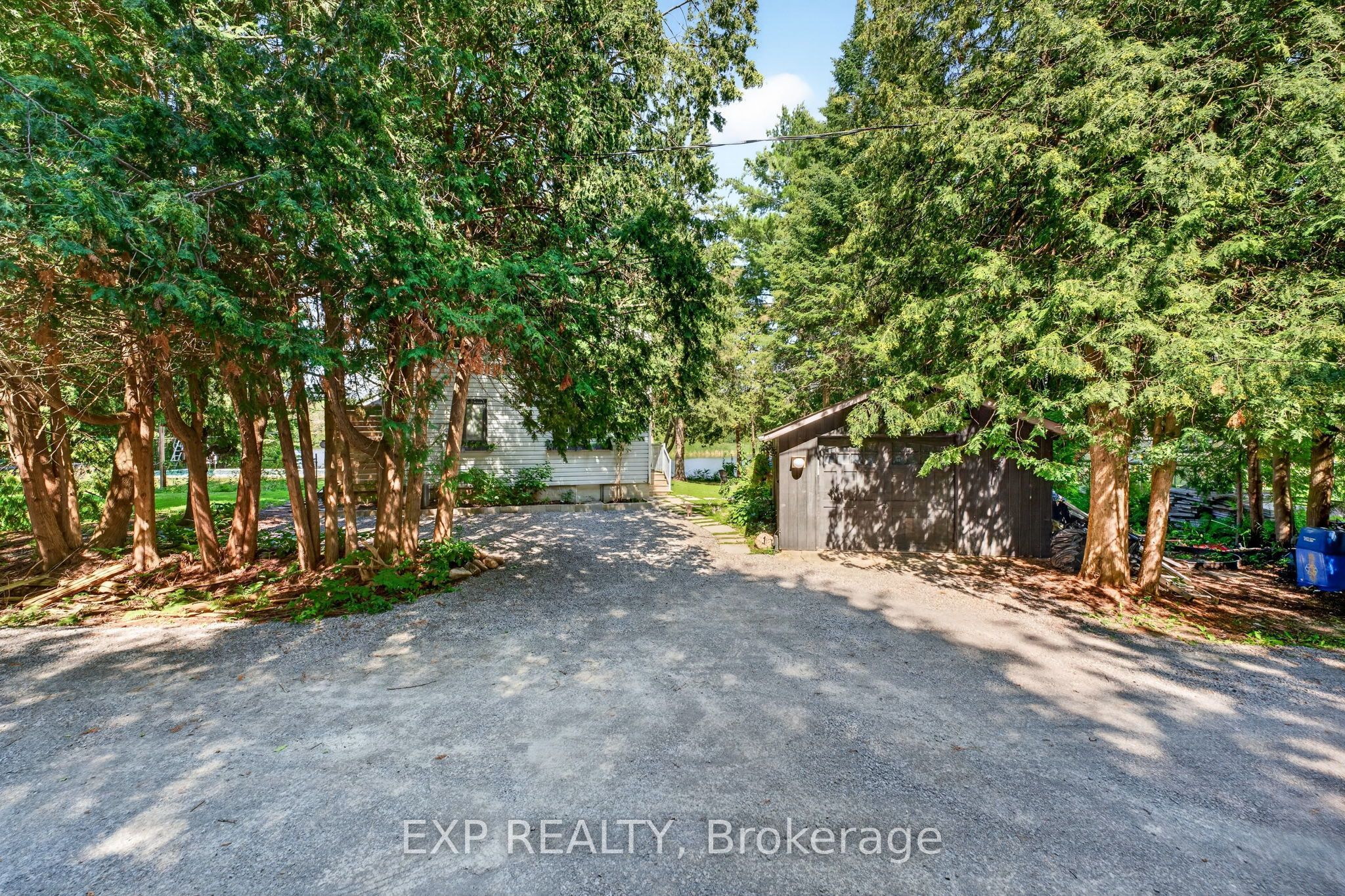 1 Aird Court, Georgina, ON L0E 1A0 photo 3
