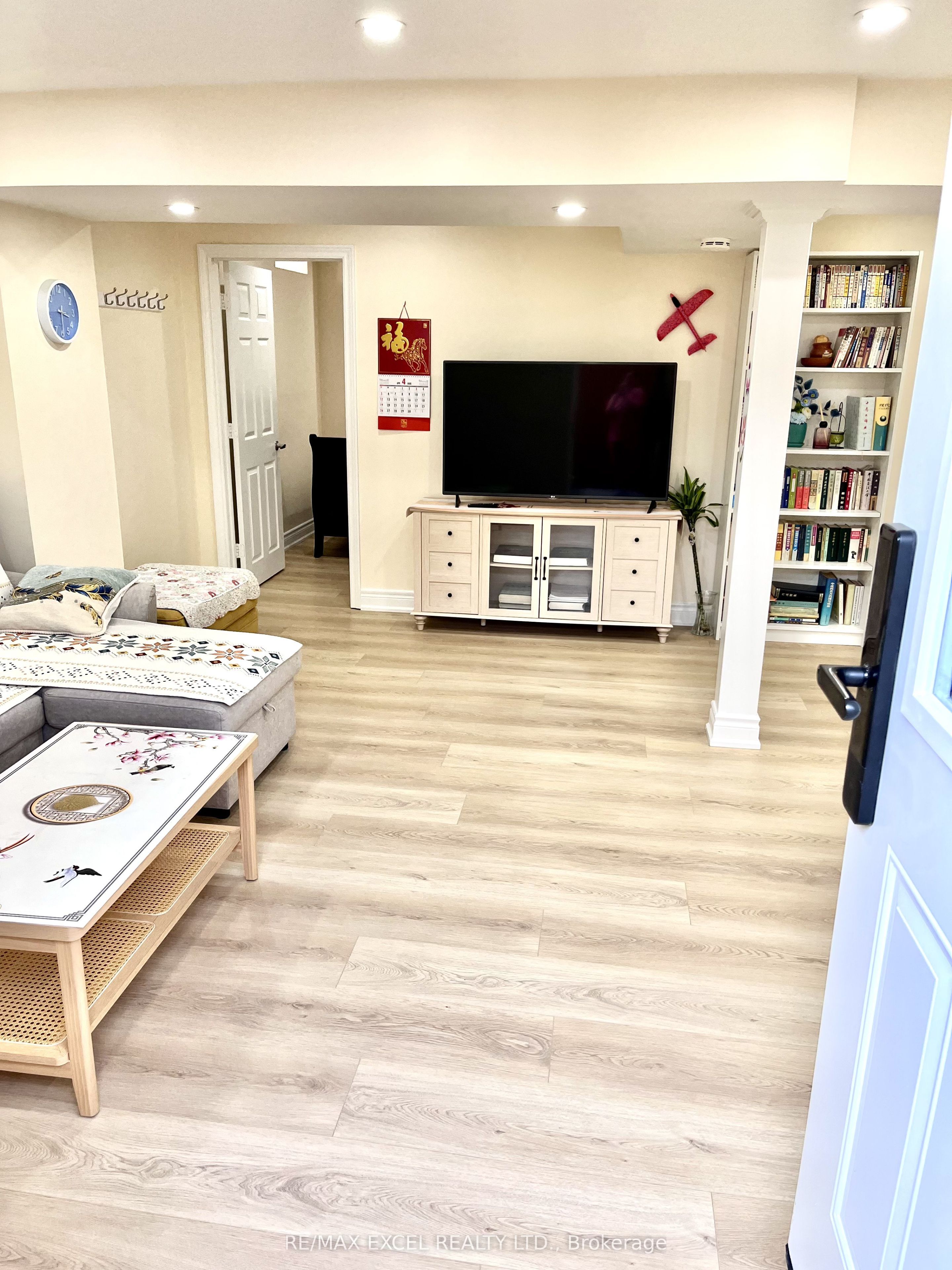 15 Leyburn Avenue Basement, Richmond Hill, ON L4C 0J6 photo 5