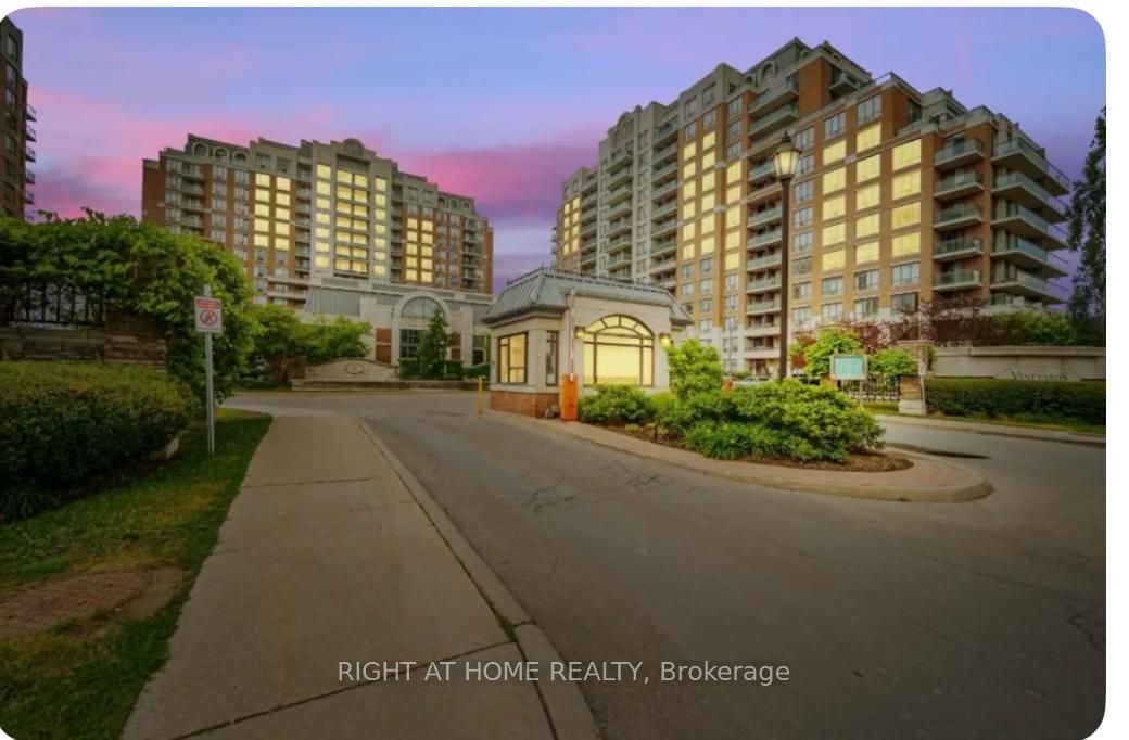330 Red Maple Road W 901, Richmond Hill, ON L4C 0T6