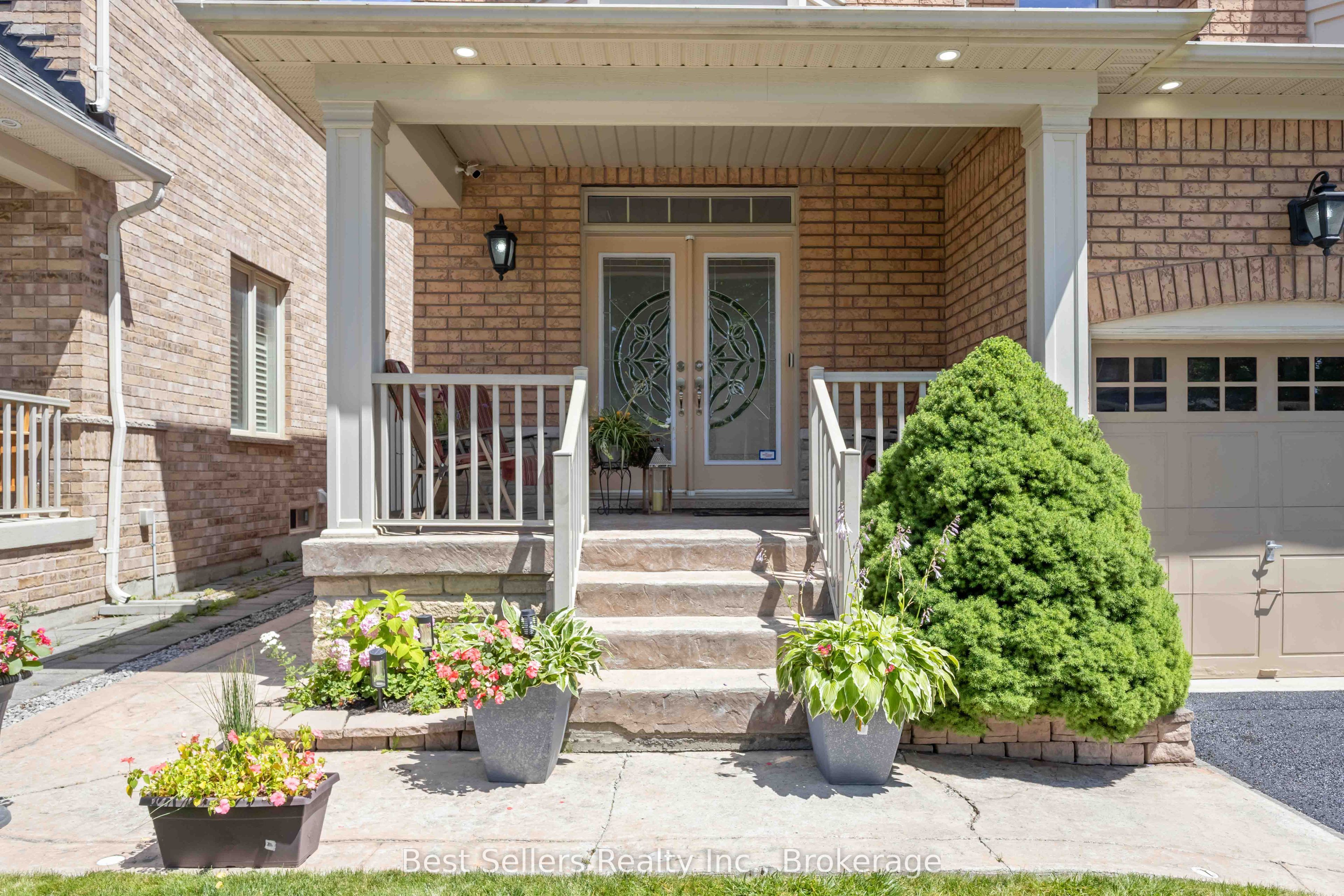 61 Braith Crescent, Whitchurch-Stouffville, ON L4A 0B9 photo 4