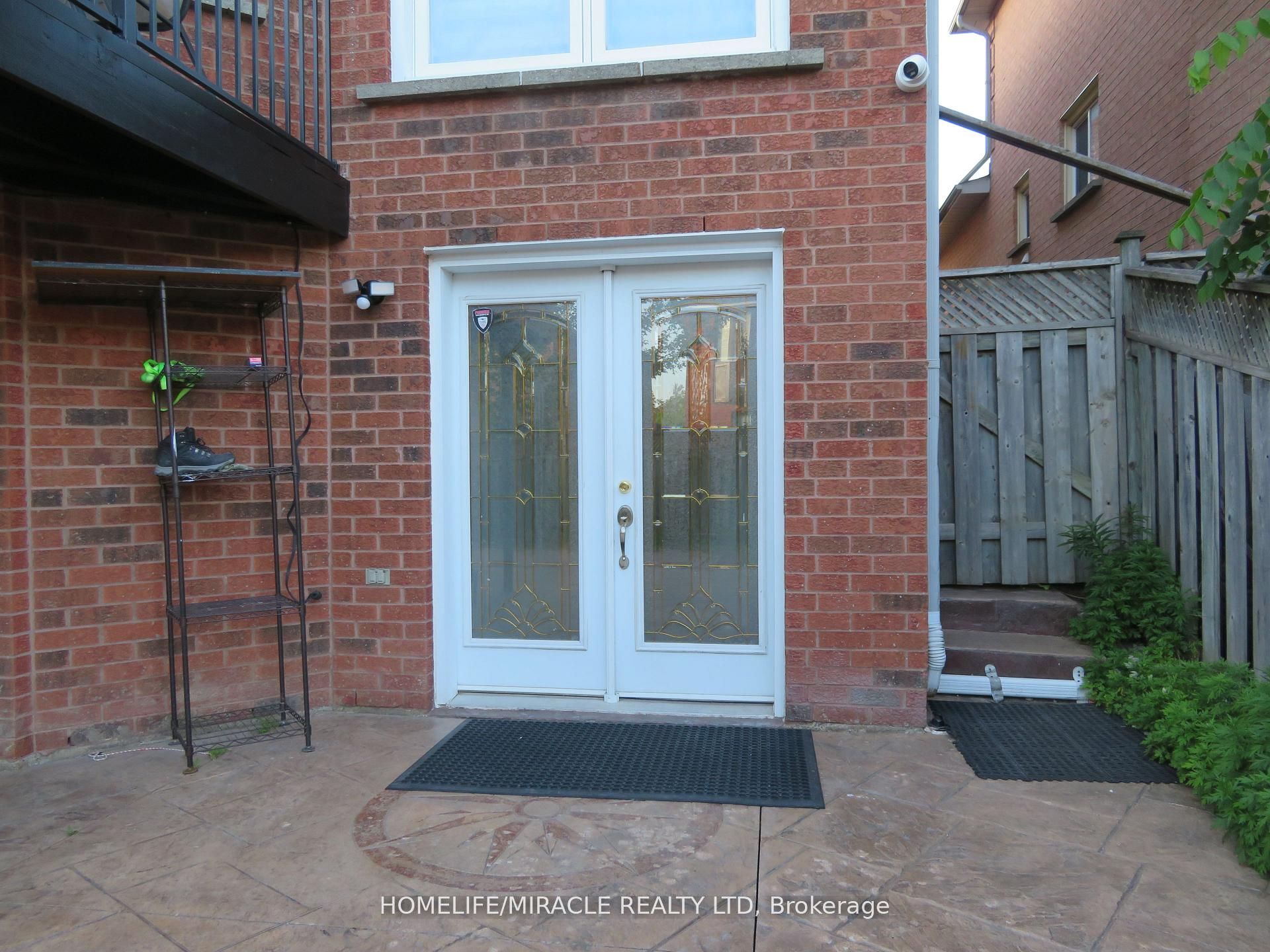 10 Pine Bough Manor, Richmond Hill, ON L4S 1A4