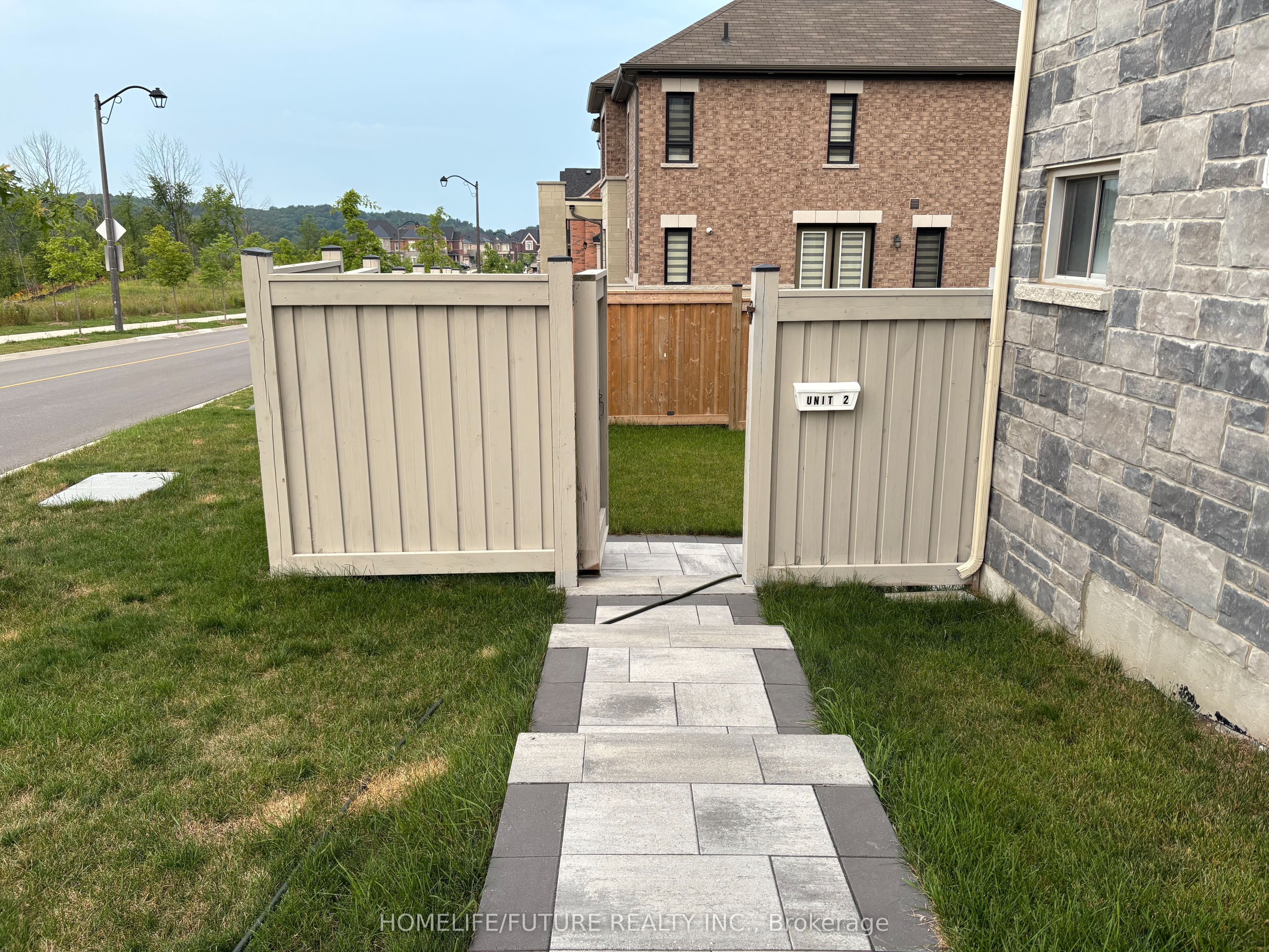 2 Balsdon Hollow BSMT, East Gwillimbury, ON L9N 0Y7 photo 3