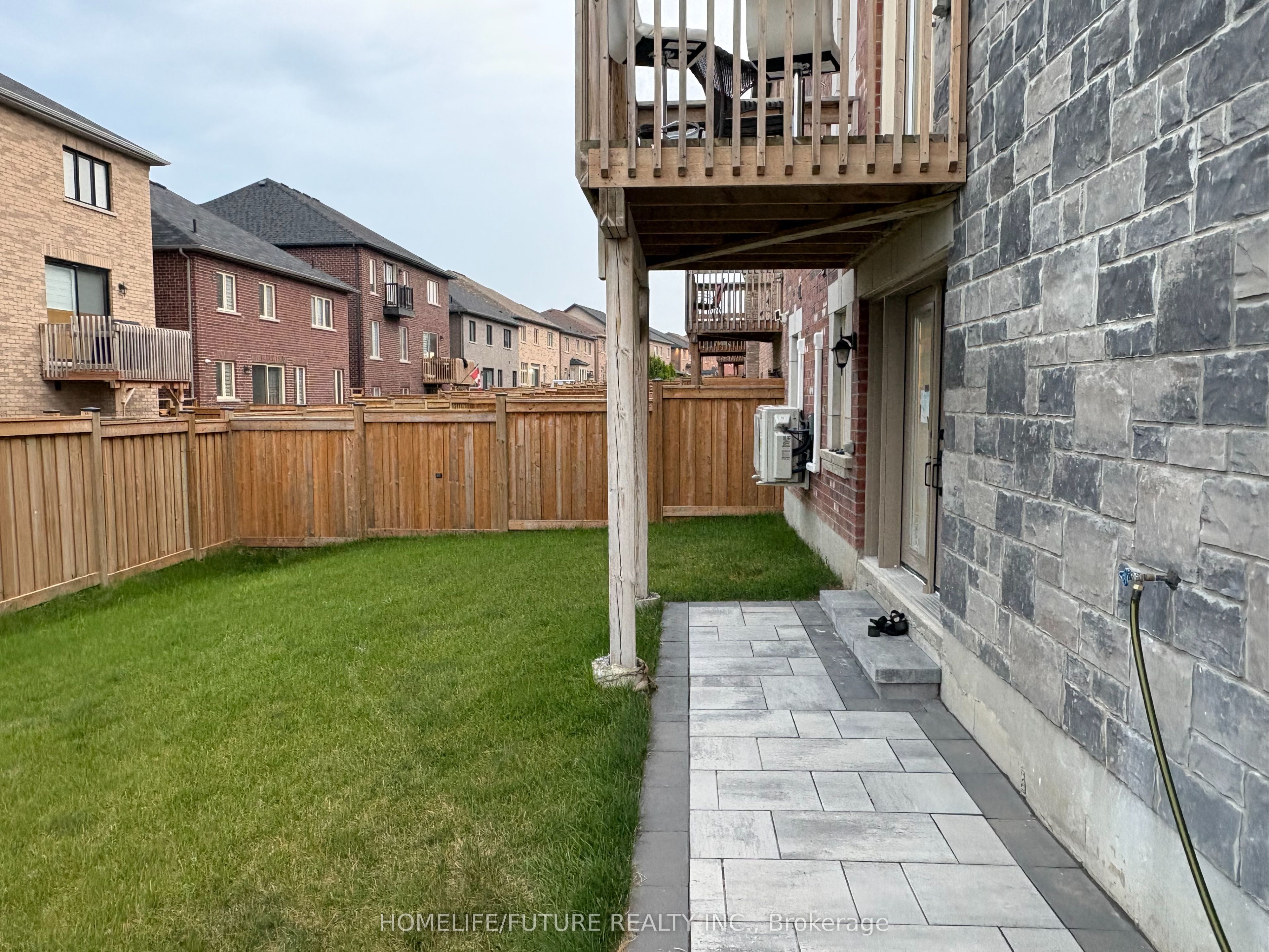 2 Balsdon Hollow BSMT, East Gwillimbury, ON L9N 0Y7 photo 4