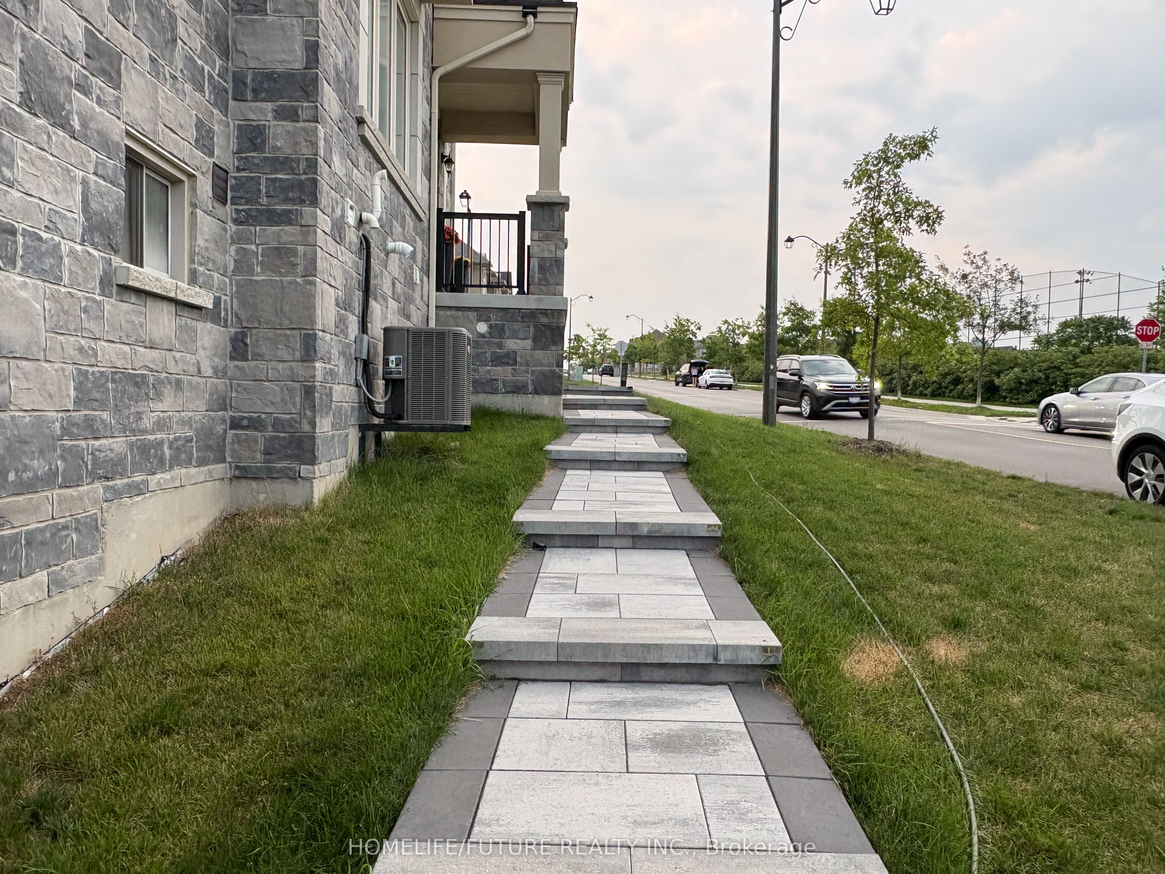 2 Balsdon Hollow BSMT, East Gwillimbury, ON L9N 0Y7 photo 5